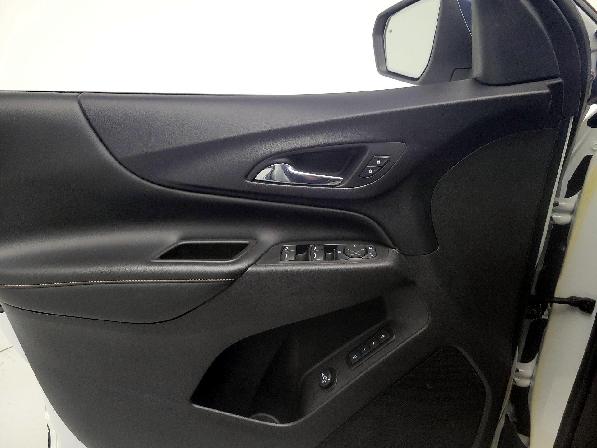 Thumbnail: 2020 Chevrolet Equinox - 12