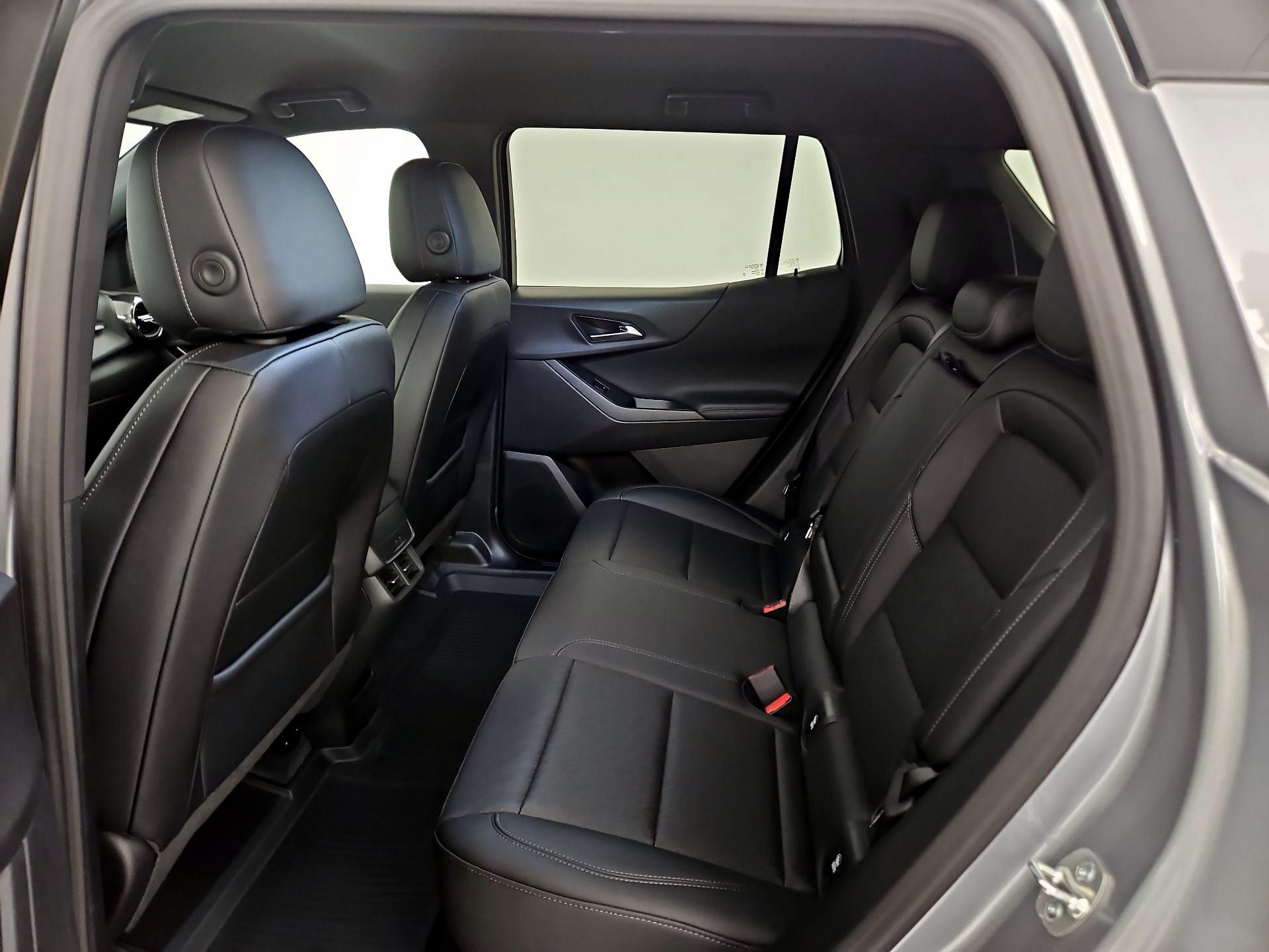 Thumbnail: 2025 Chevrolet Equinox - 17