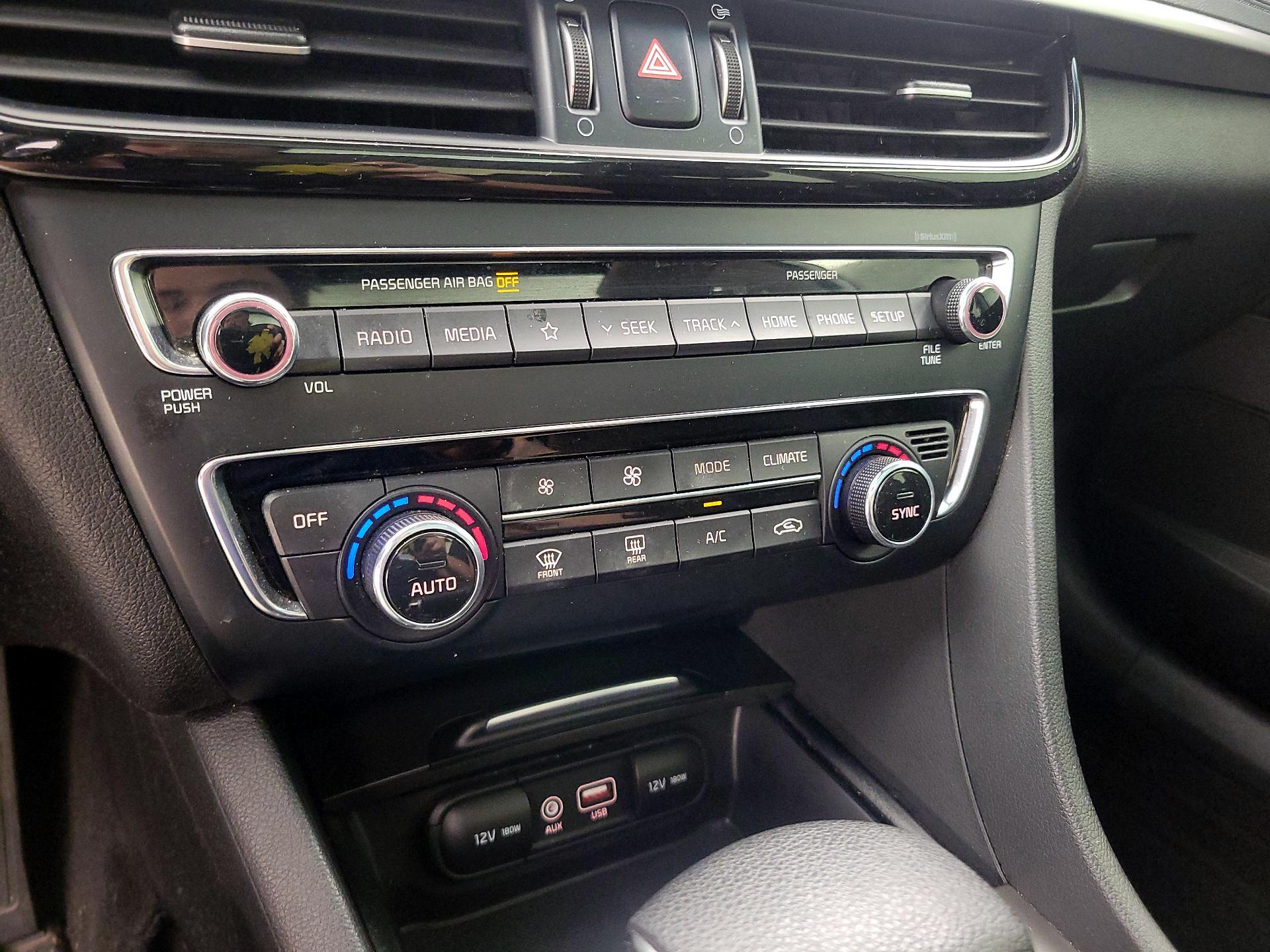 Thumbnail: 2019 Kia Optima - 16