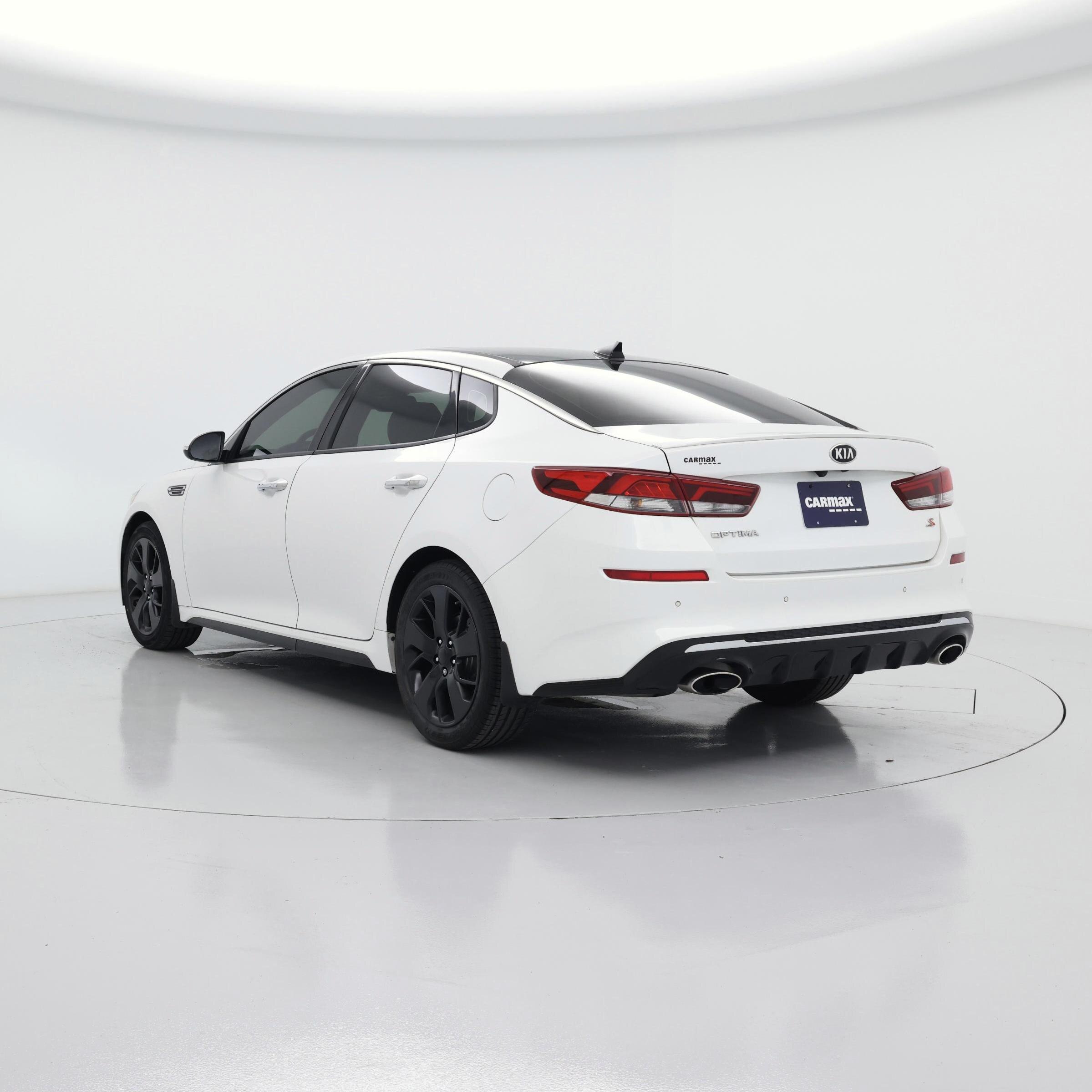 Thumbnail: 2019 Kia Optima - 2