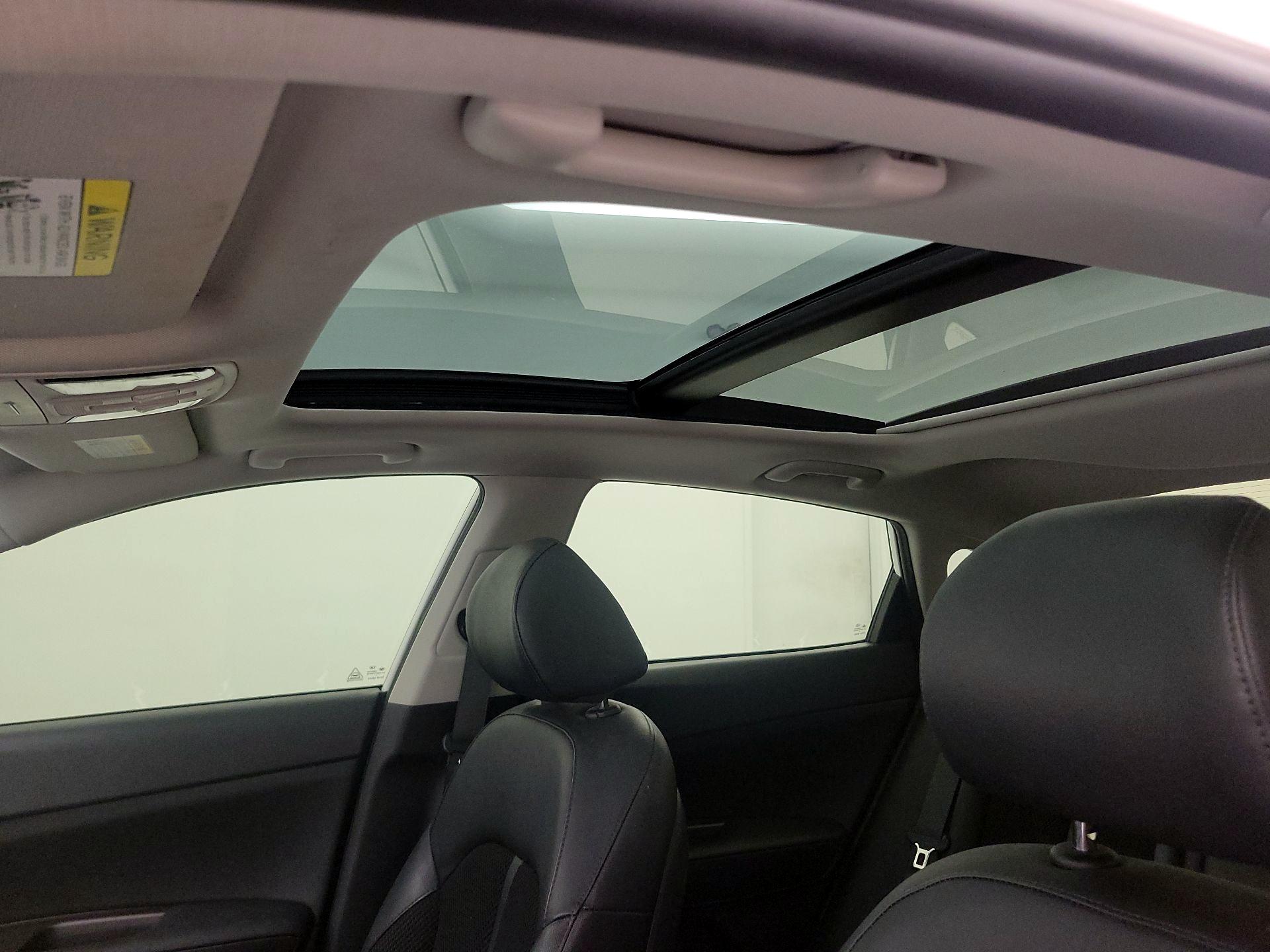 Thumbnail: 2019 Kia Optima - 19
