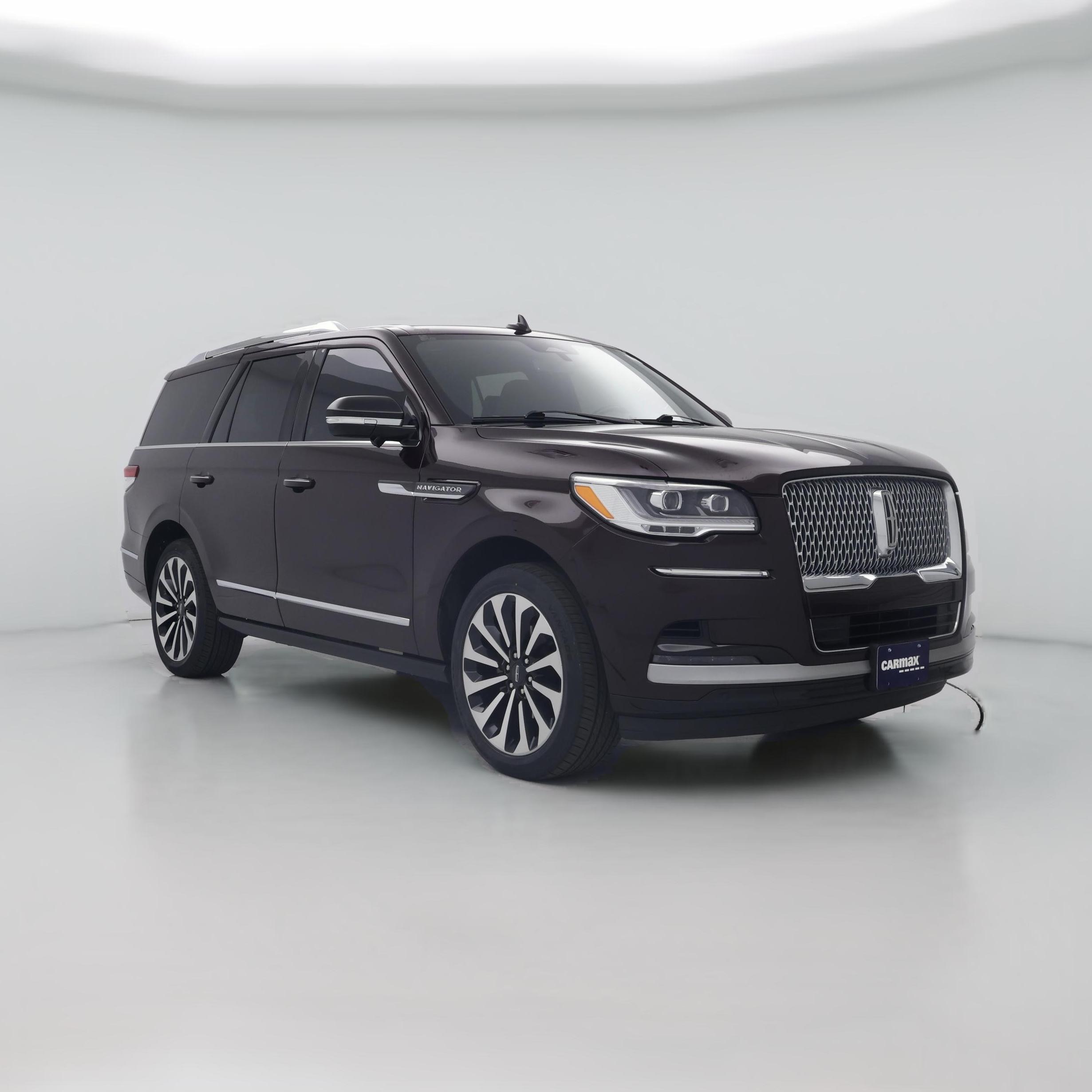 Thumbnail: 2023 Lincoln Navigator - 1