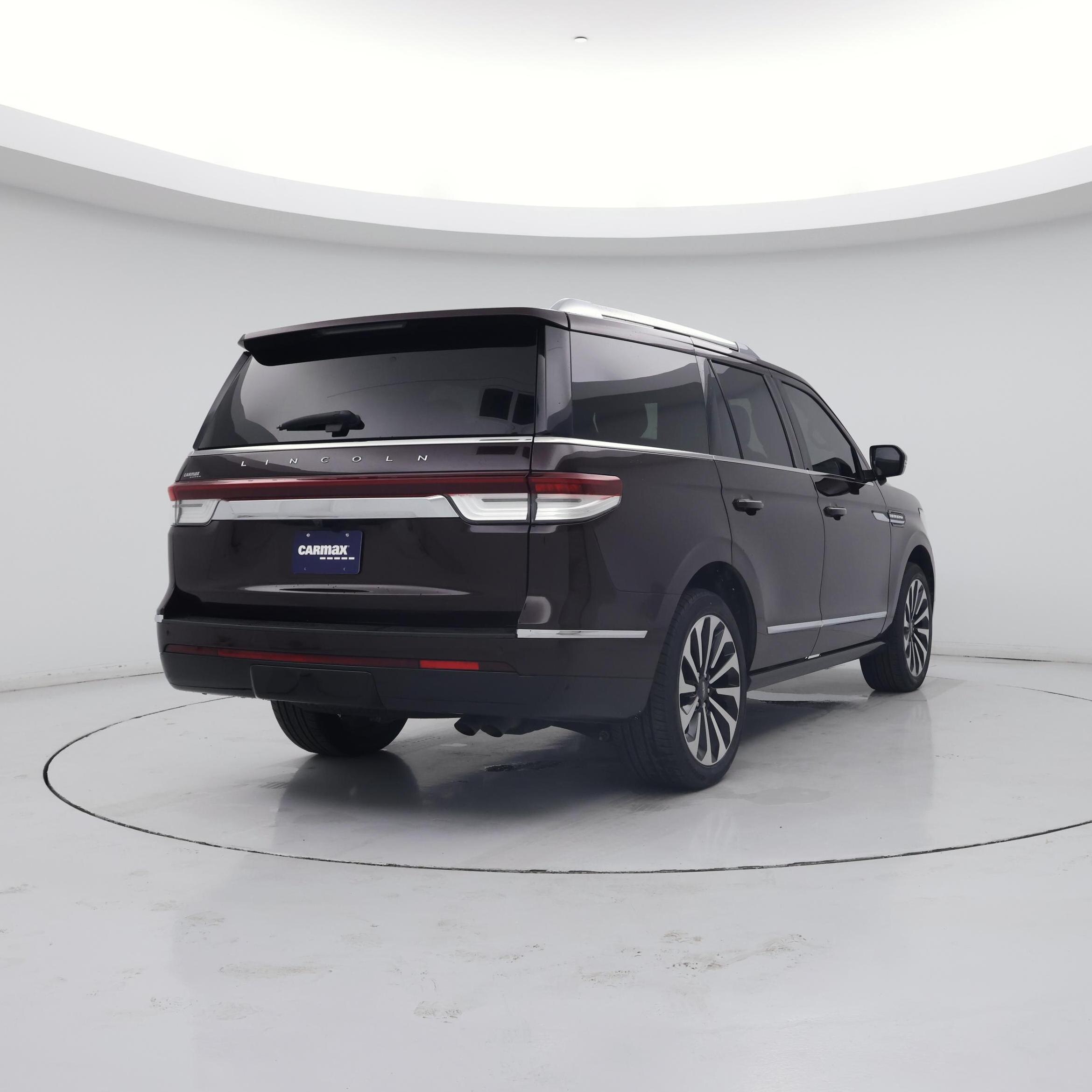 Thumbnail: 2023 Lincoln Navigator - 8