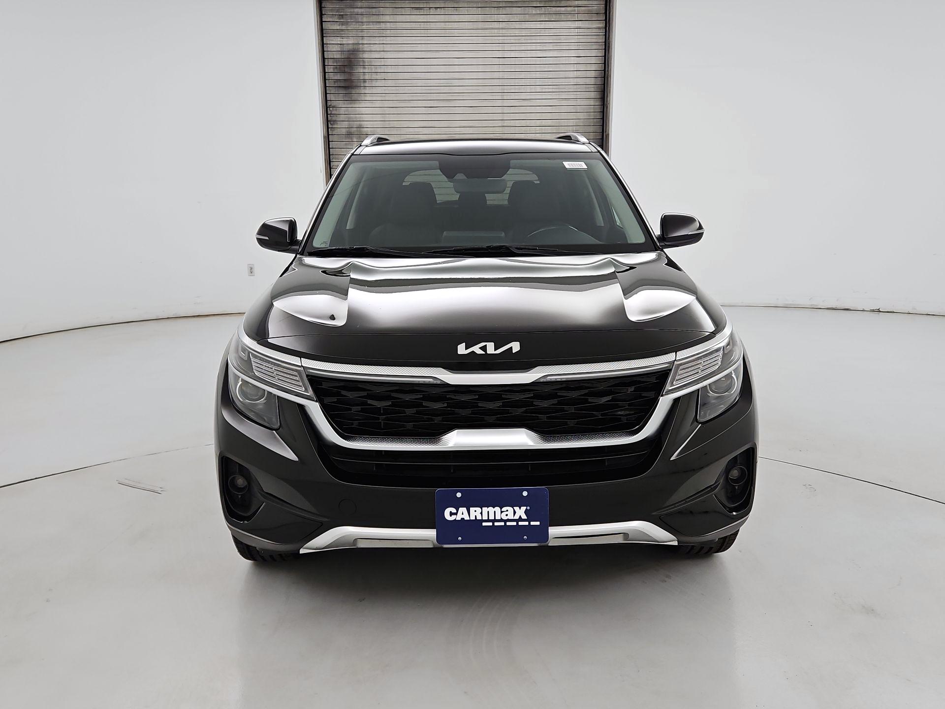 Thumbnail: 2023 Kia Seltos - 2