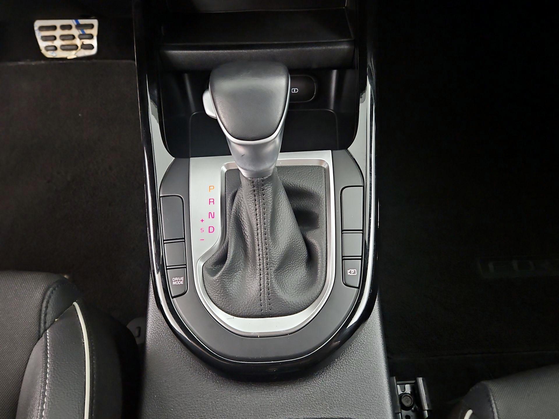 Thumbnail: 2024 Kia Forte - 16