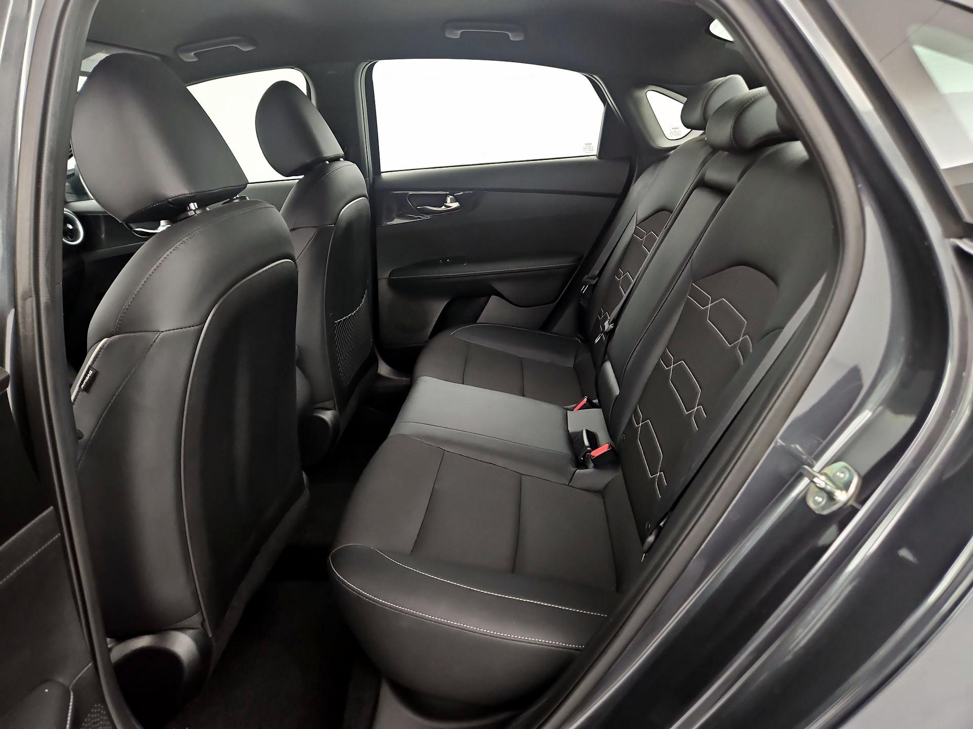 Thumbnail: 2024 Kia Forte - 18