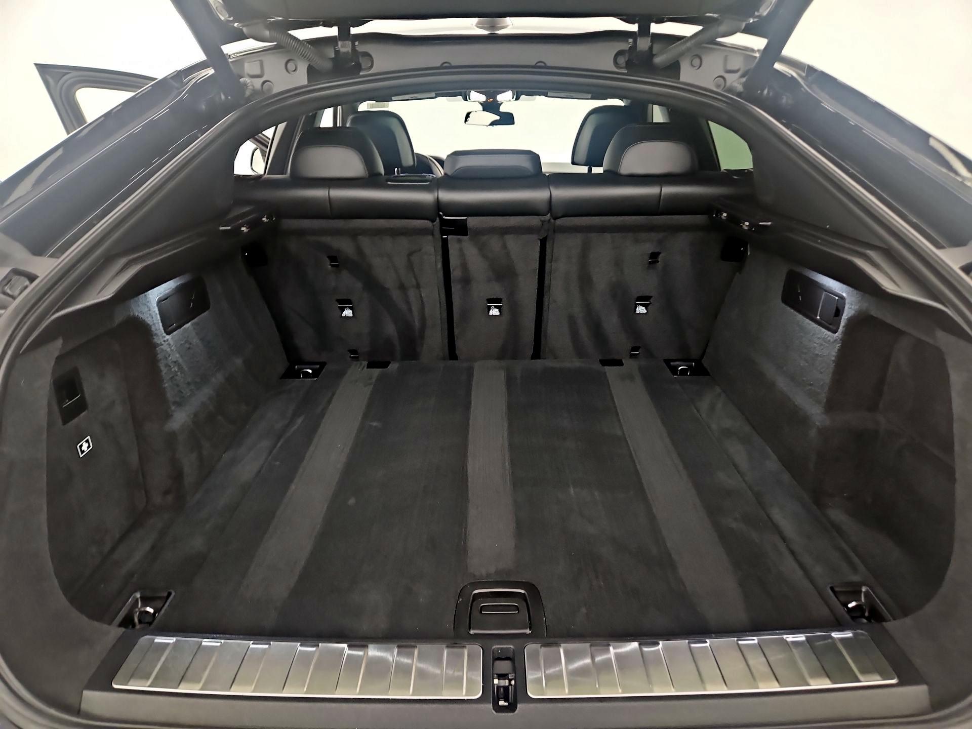 Thumbnail: 2023 BMW X6 - 20