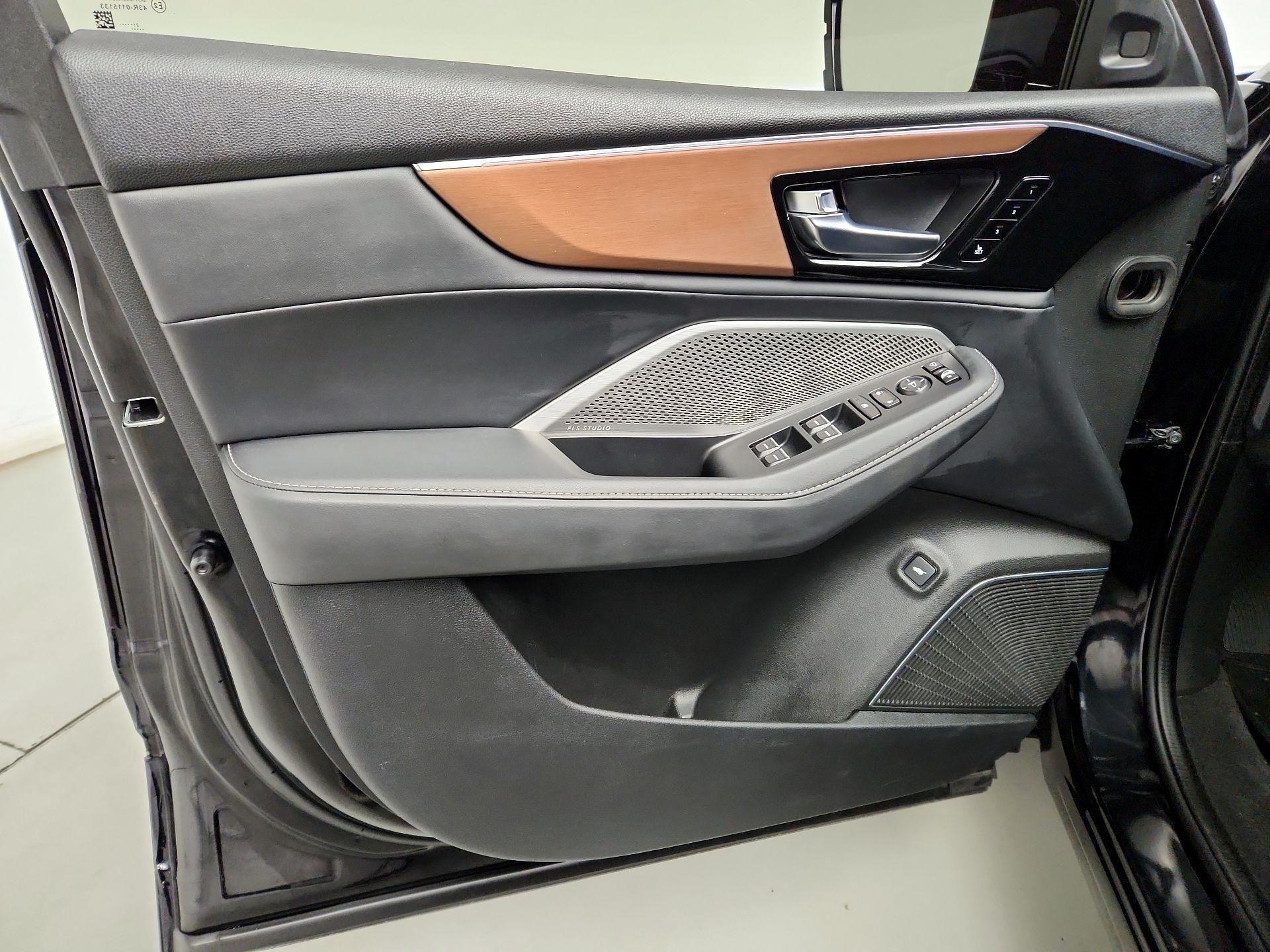 Thumbnail: 2022 Acura MDX - 12