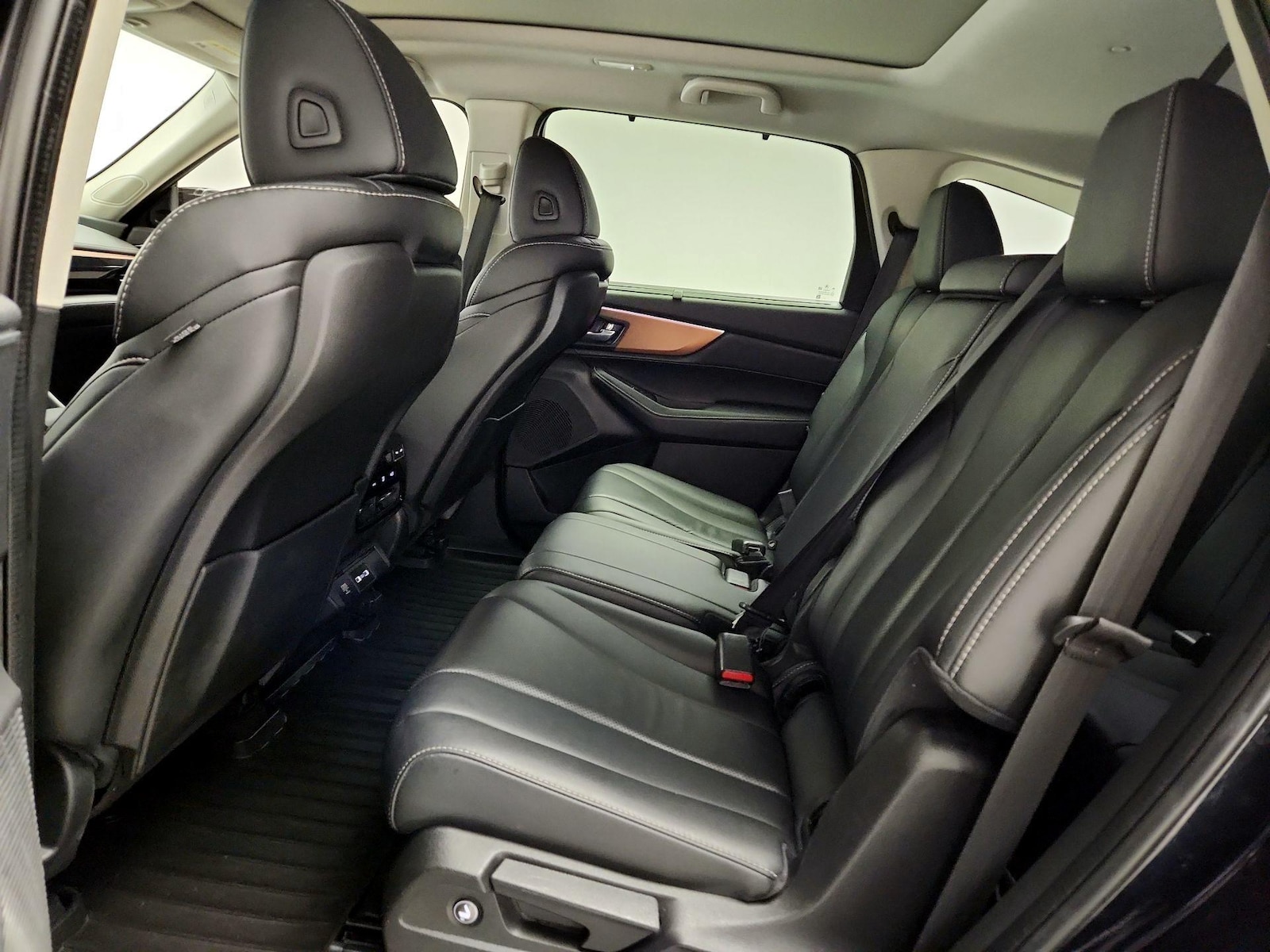 Rear Air Conditioning