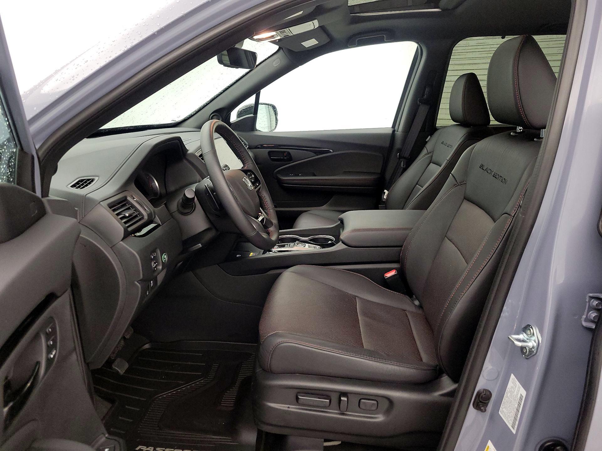 Thumbnail: 2025 Honda Passport - 11