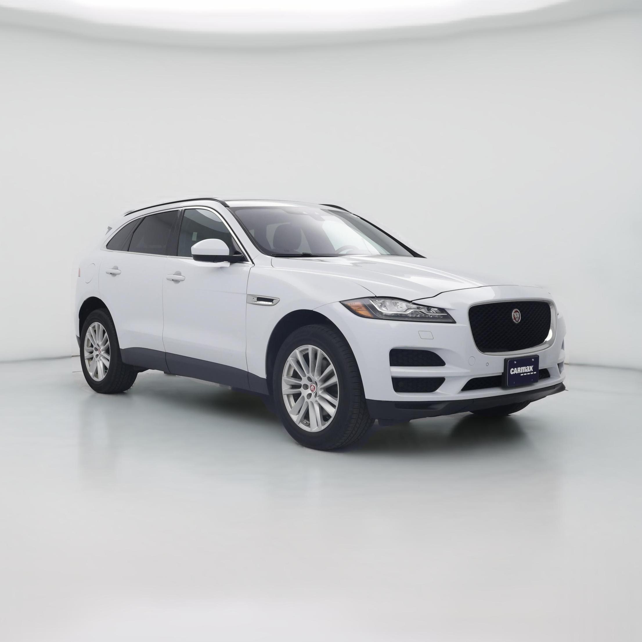 Thumbnail: 2017 Jaguar F-Pace - 1