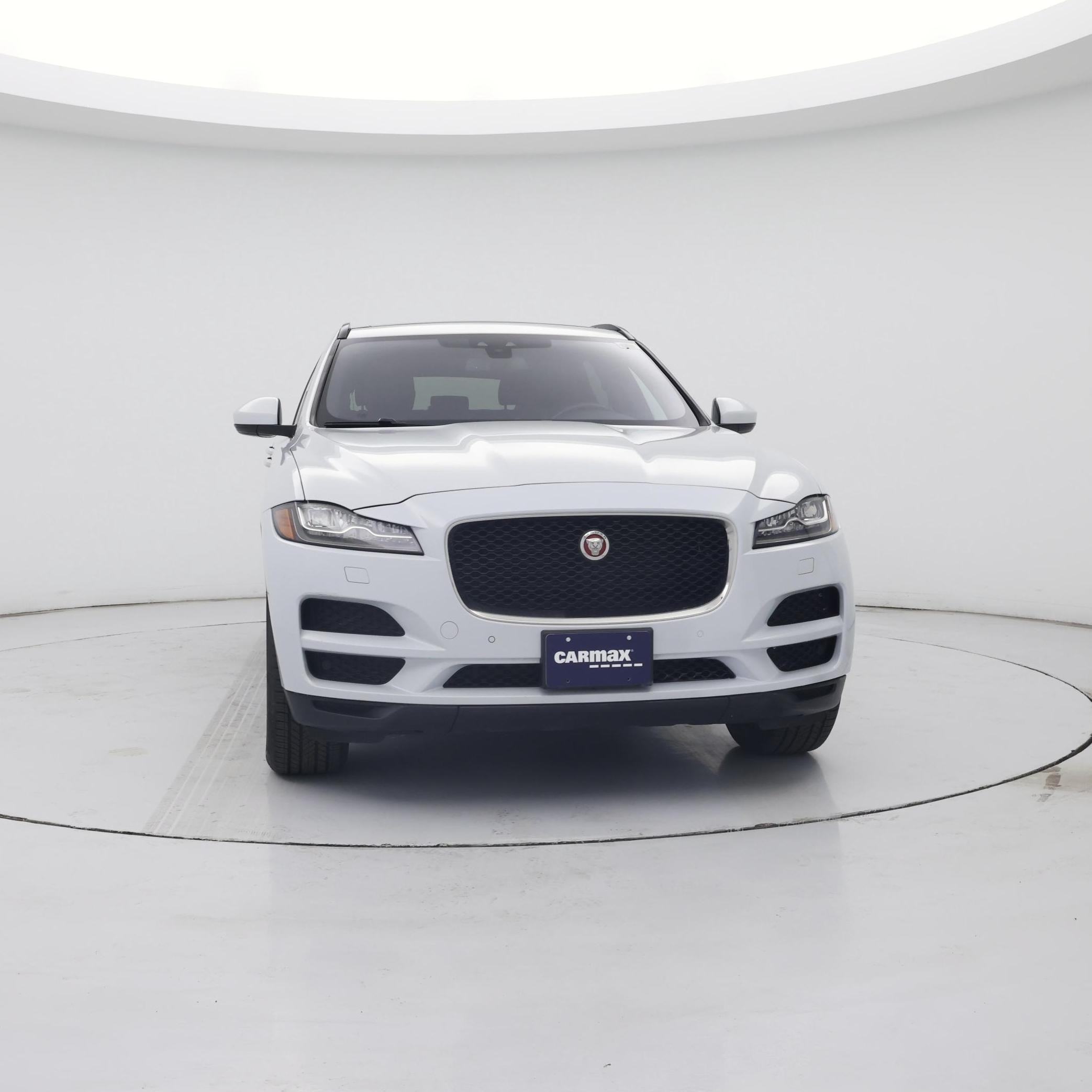 Thumbnail: 2017 Jaguar F-Pace - 5