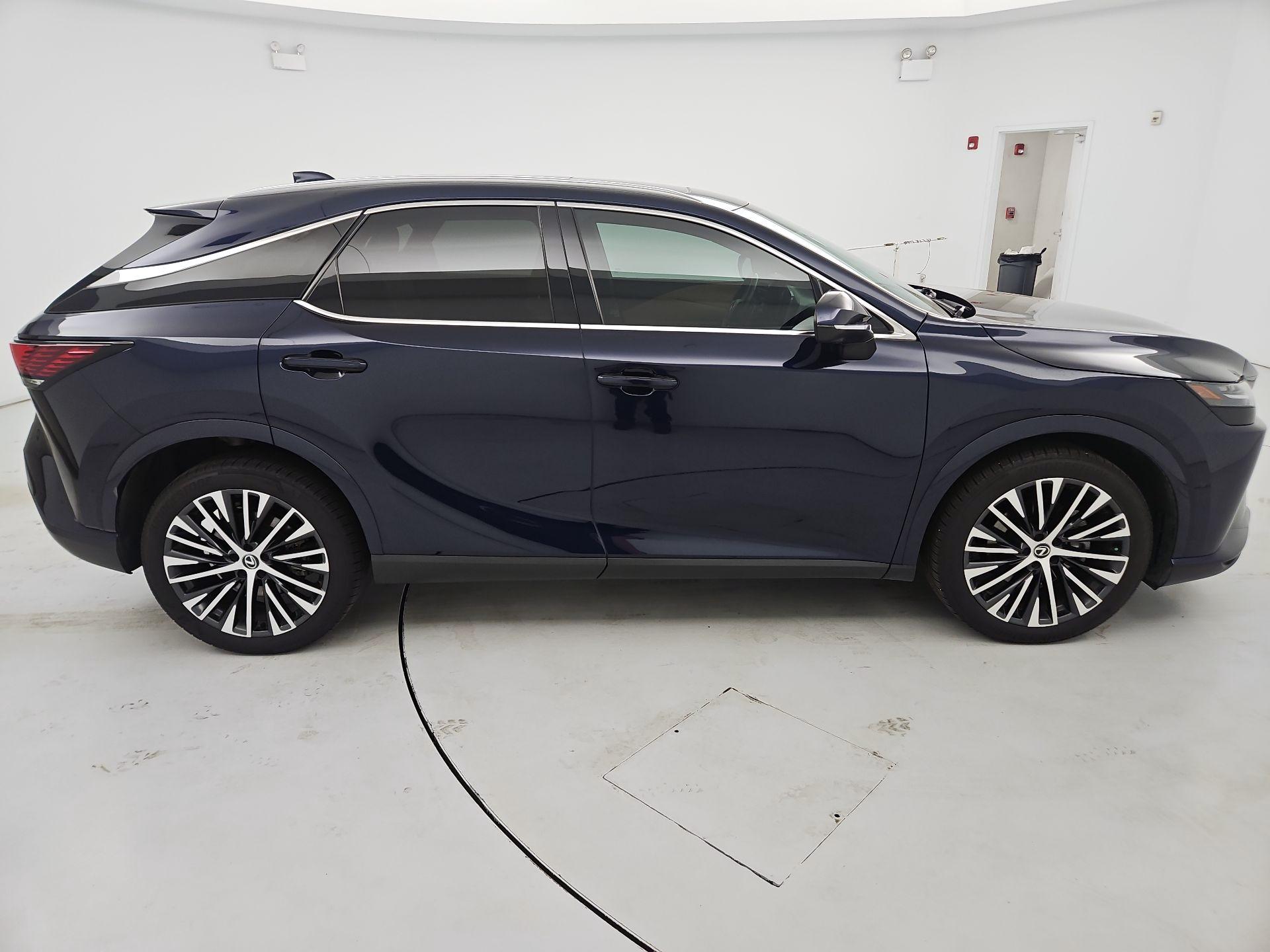 Thumbnail: 2024 Lexus RX - 4