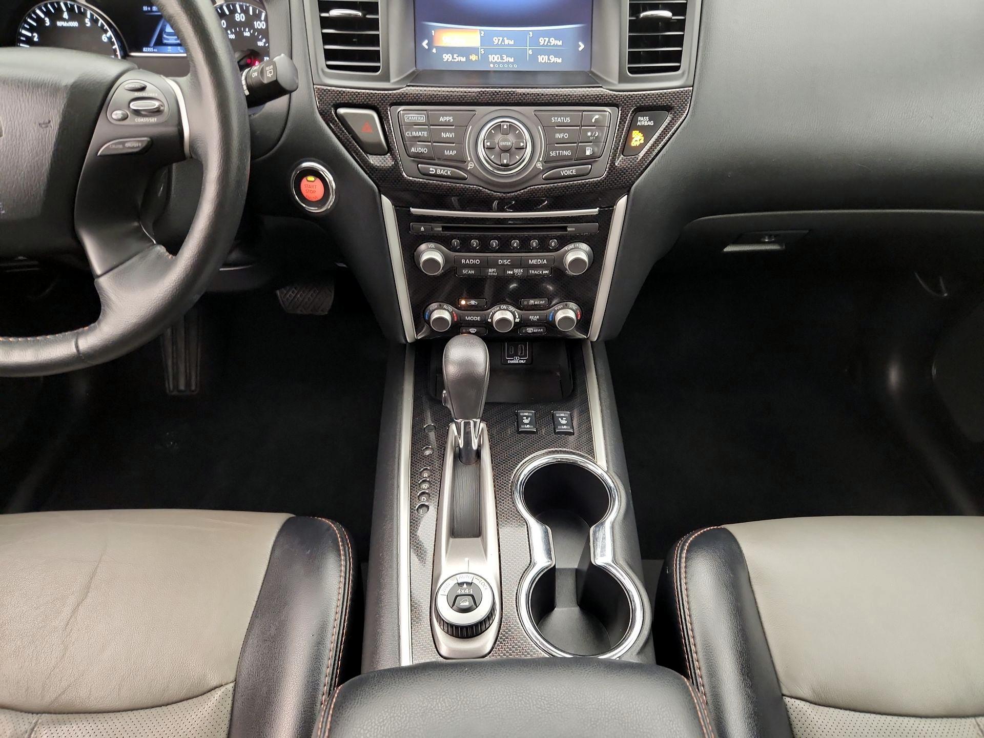 Thumbnail: 2020 Nissan Pathfinder - 17