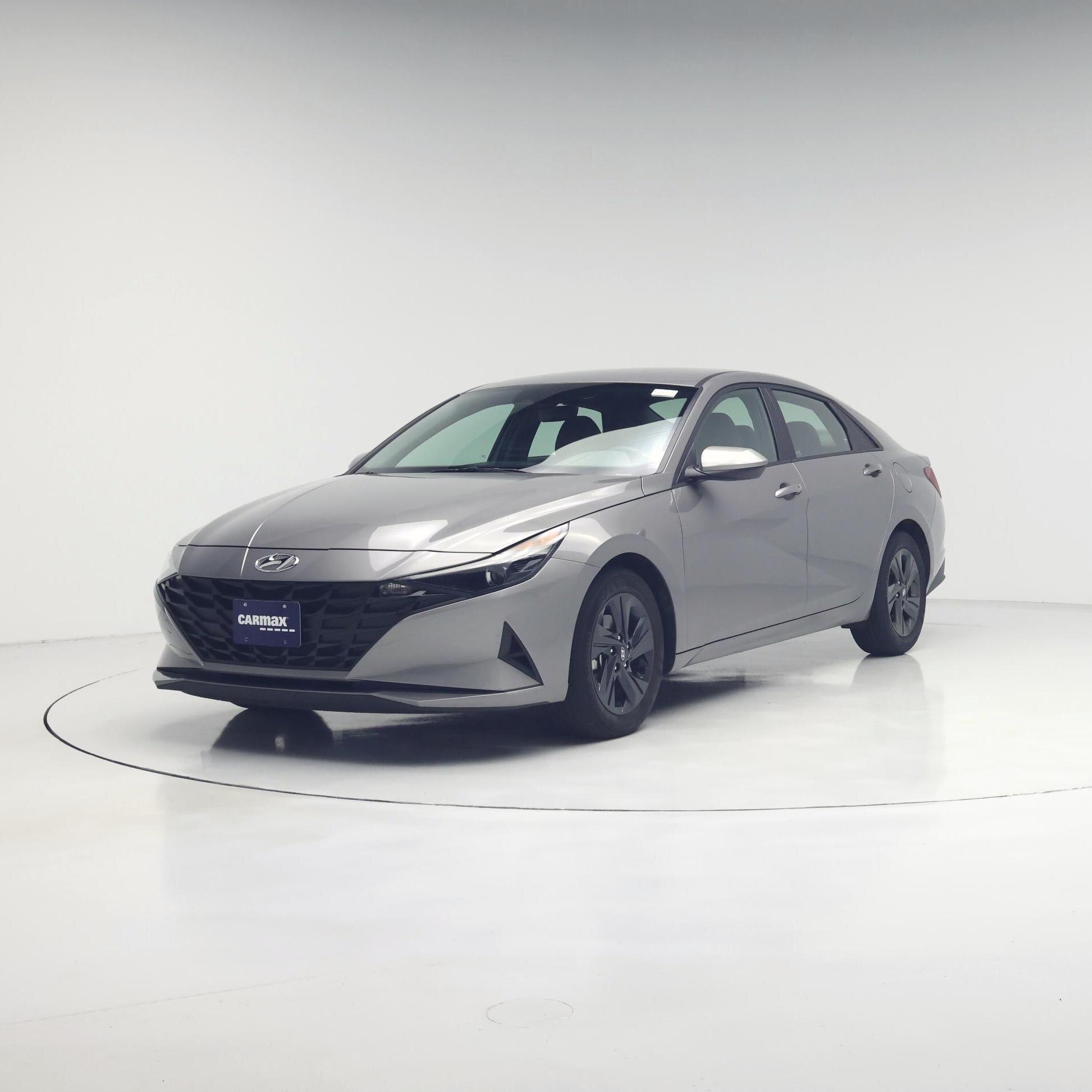 Thumbnail: 2022 Hyundai Elantra - 4
