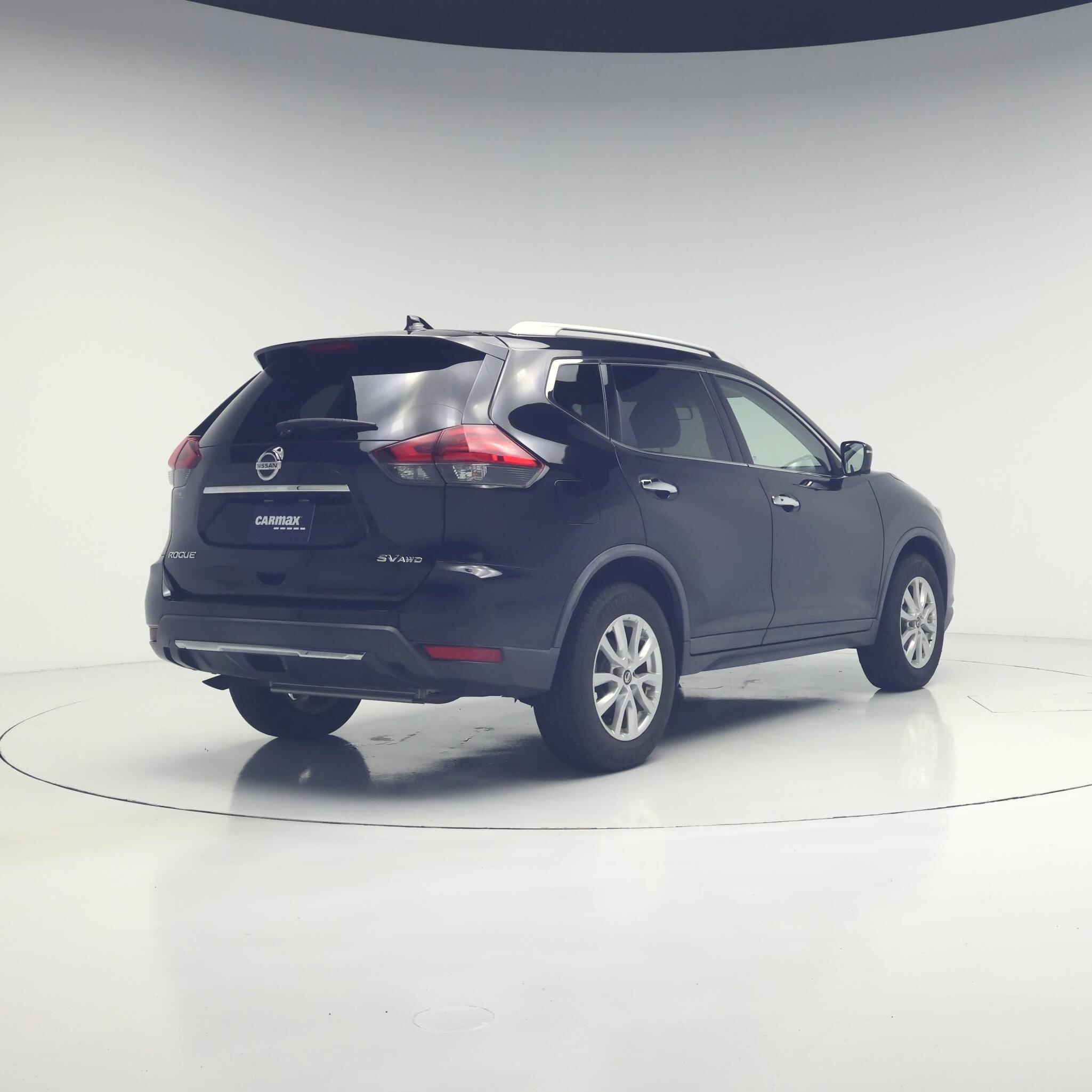 Thumbnail: 2017 Nissan Rogue - 8