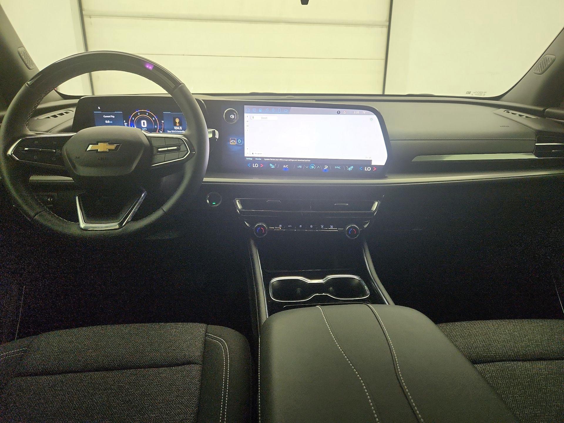 Thumbnail: 2025 Chevrolet Traverse - 9