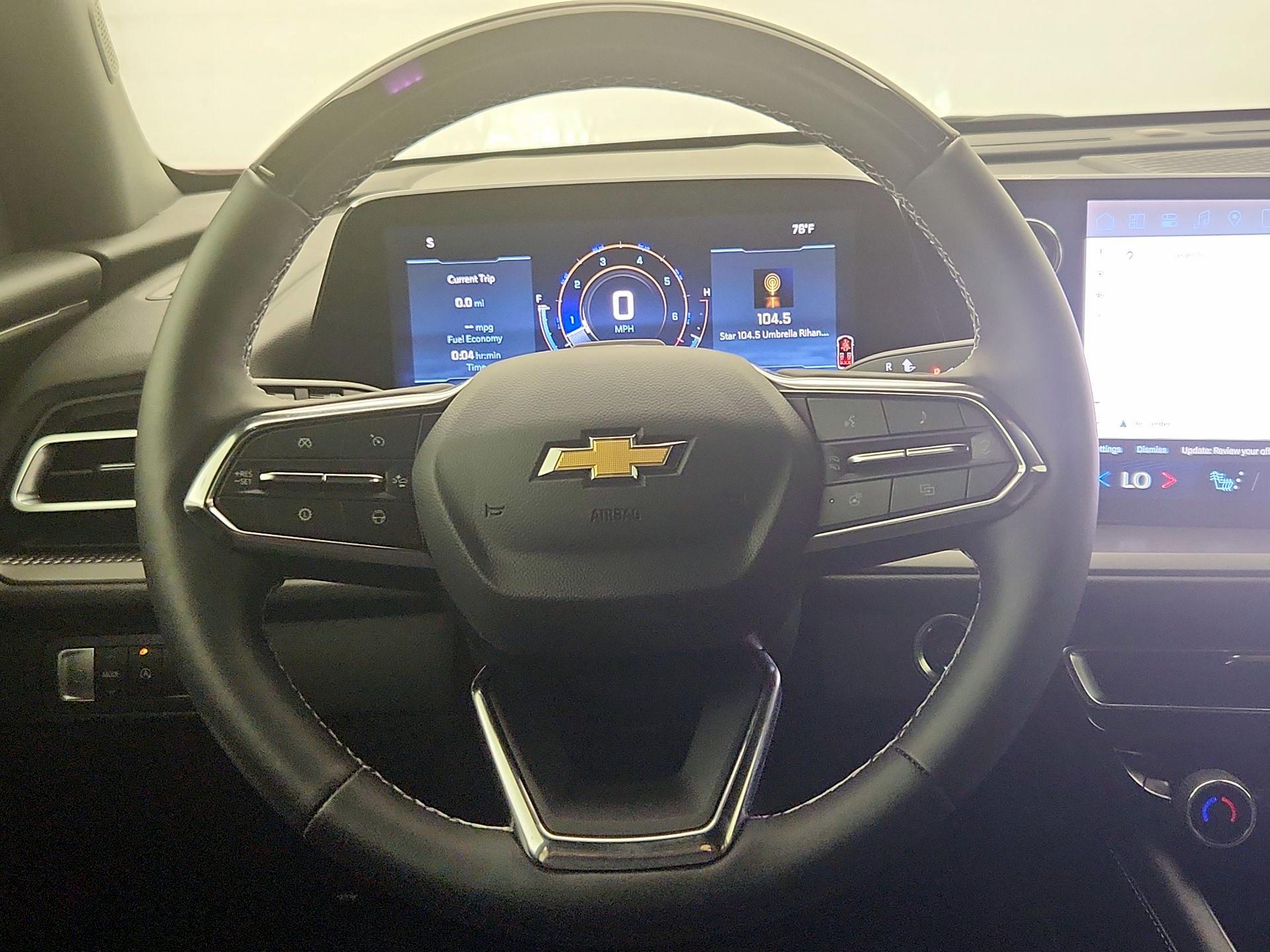 Thumbnail: 2025 Chevrolet Traverse - 10