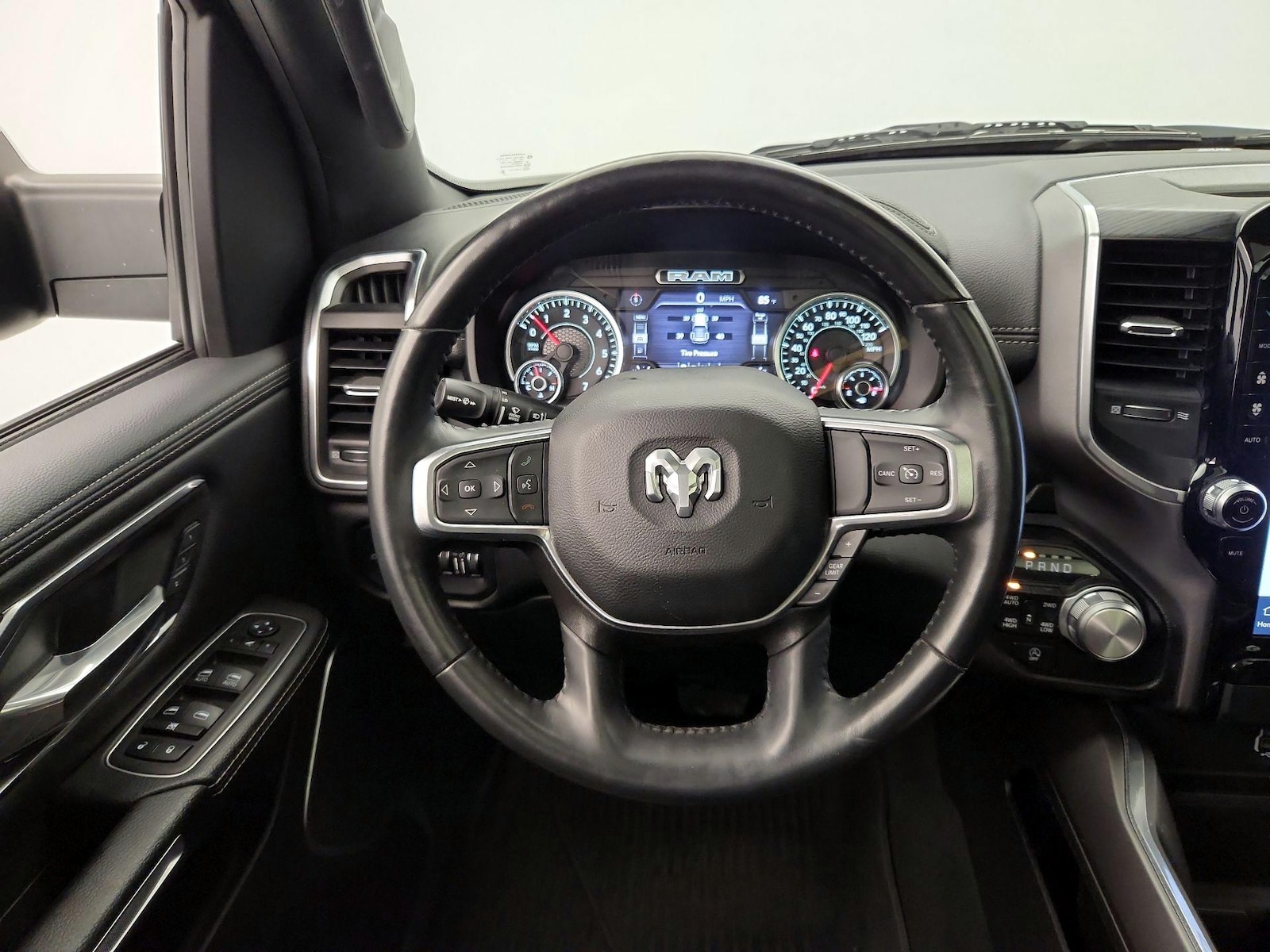 2023 RAM Ram 1500 Pickup Laramie - Photo 11
