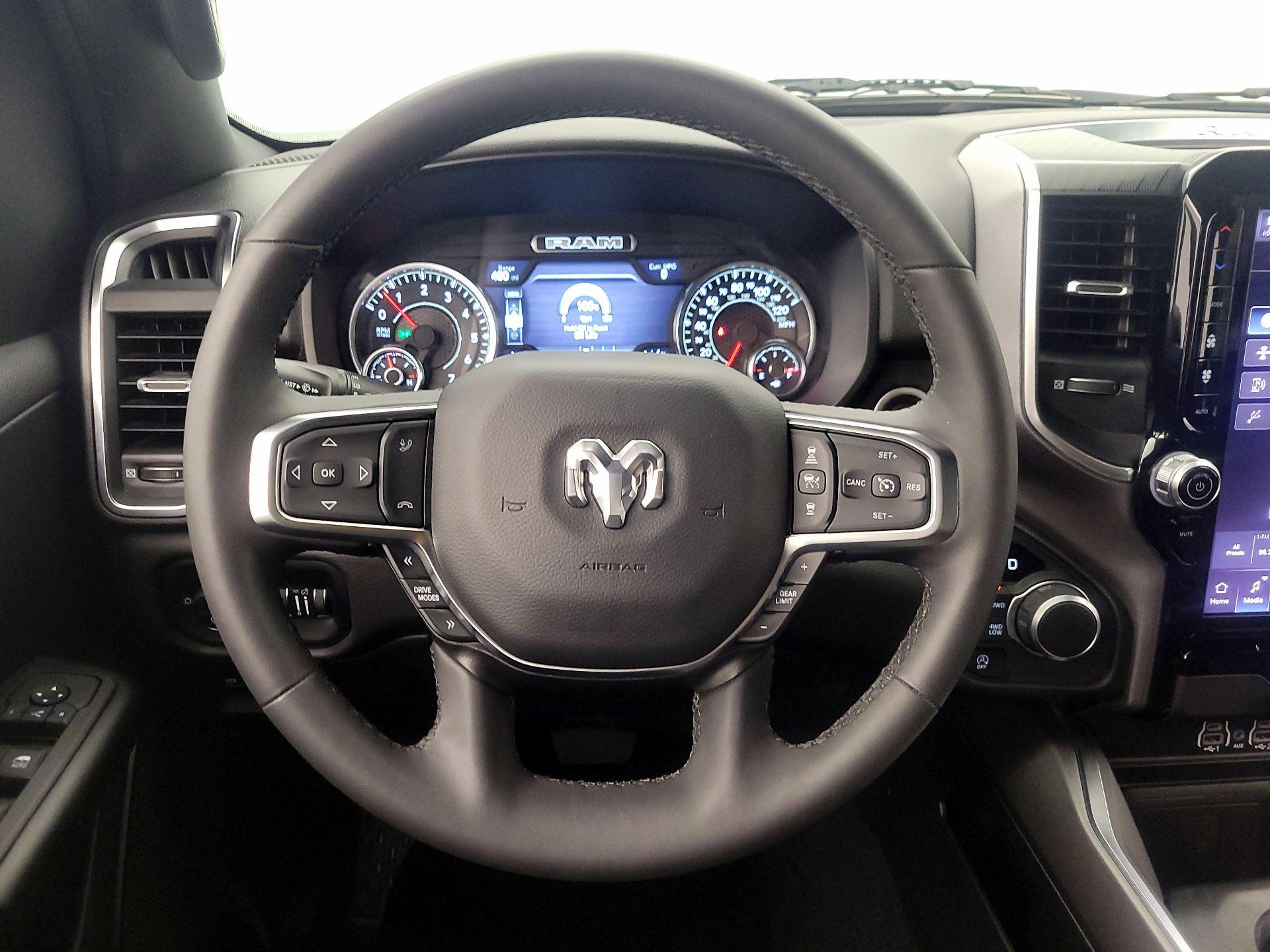 Thumbnail: 2025 RAM 1500 - 10