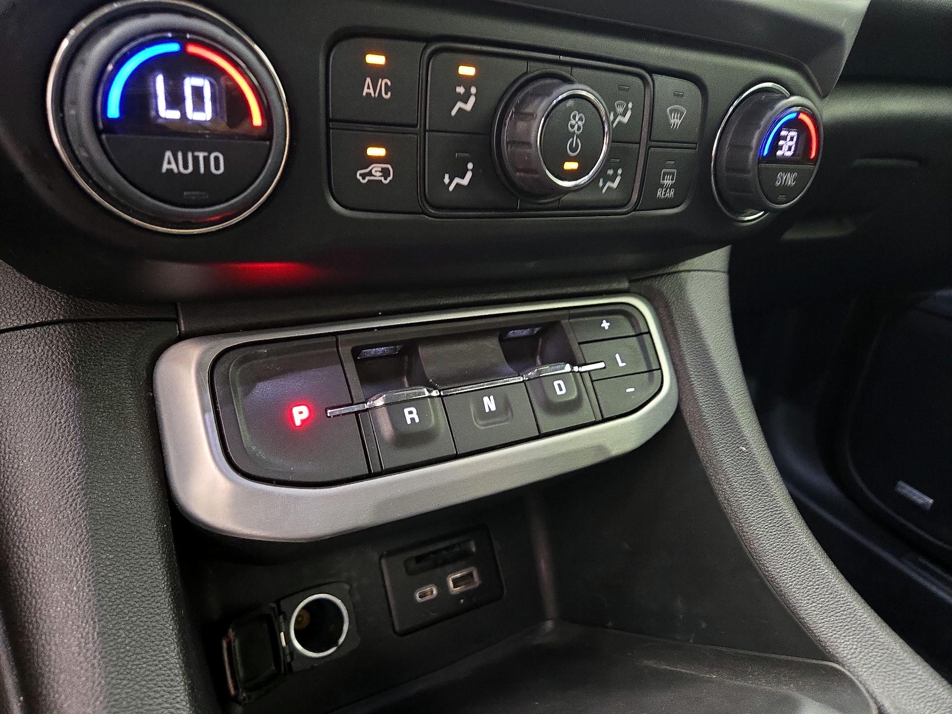 Thumbnail: 2021 GMC Acadia - 17