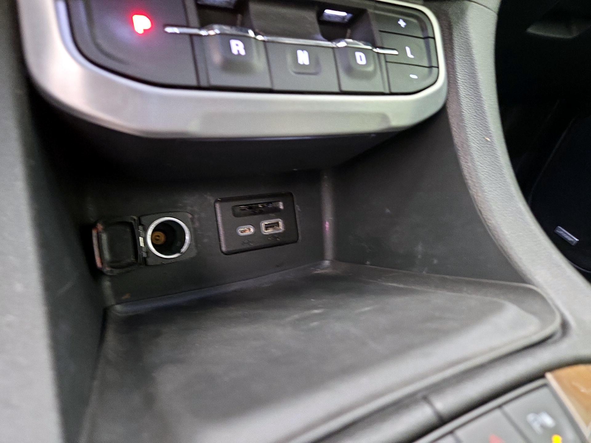 Thumbnail: 2021 GMC Acadia - 18