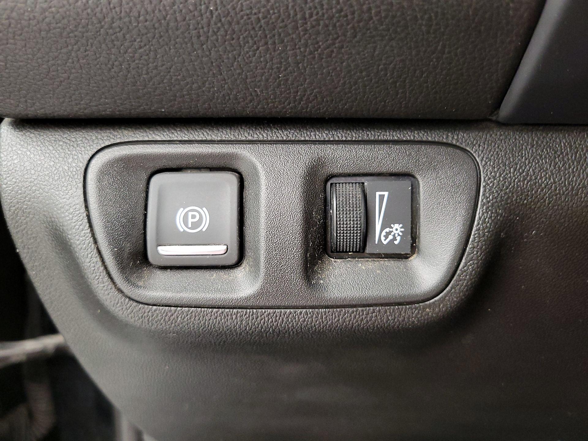 Thumbnail: 2023 GMC Acadia - 13