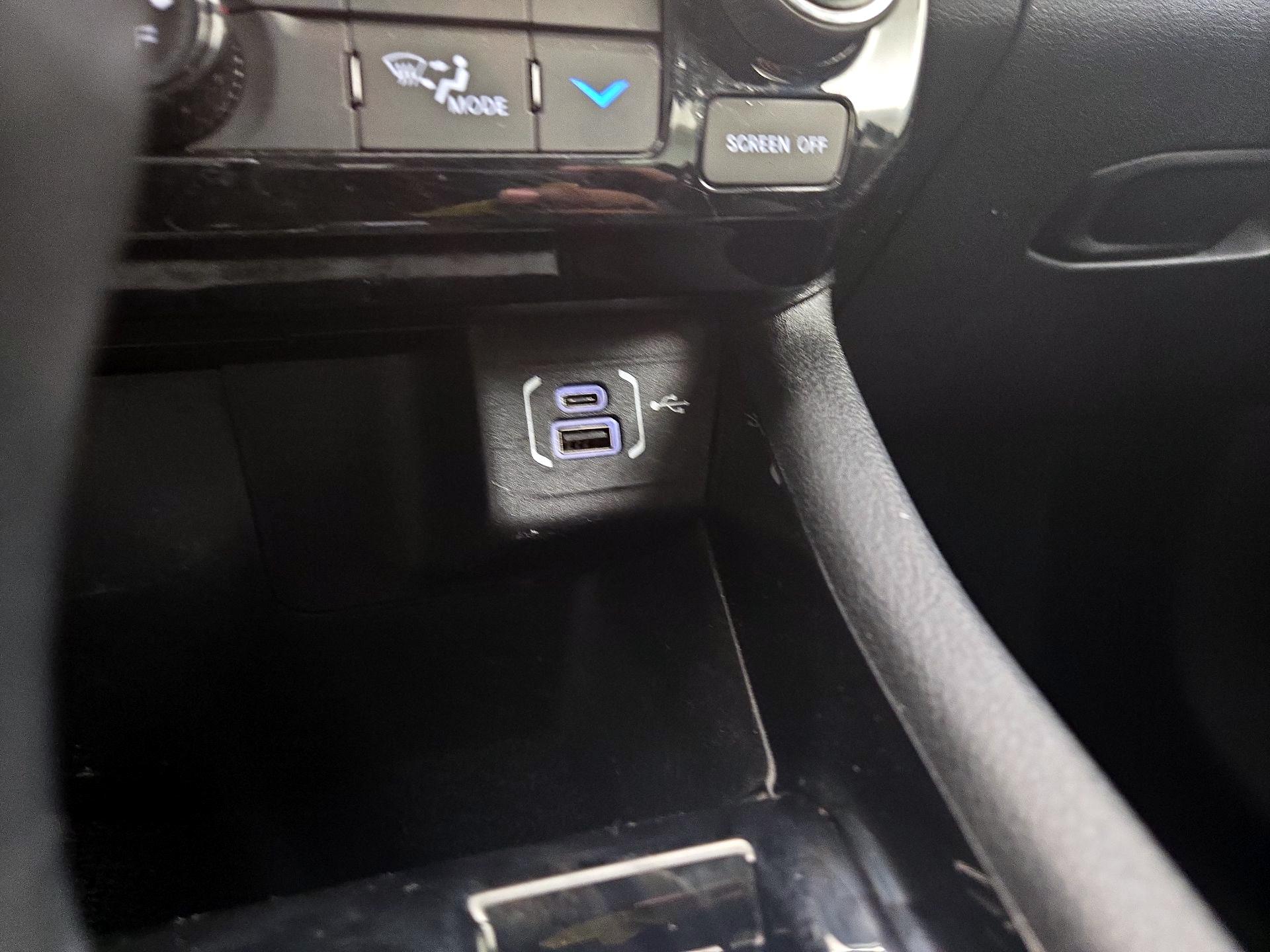 Thumbnail: 2022 Jeep Compass - 18