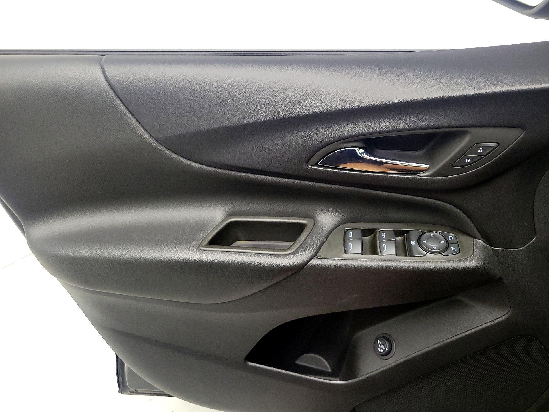 Thumbnail: 2023 Chevrolet Equinox - 12