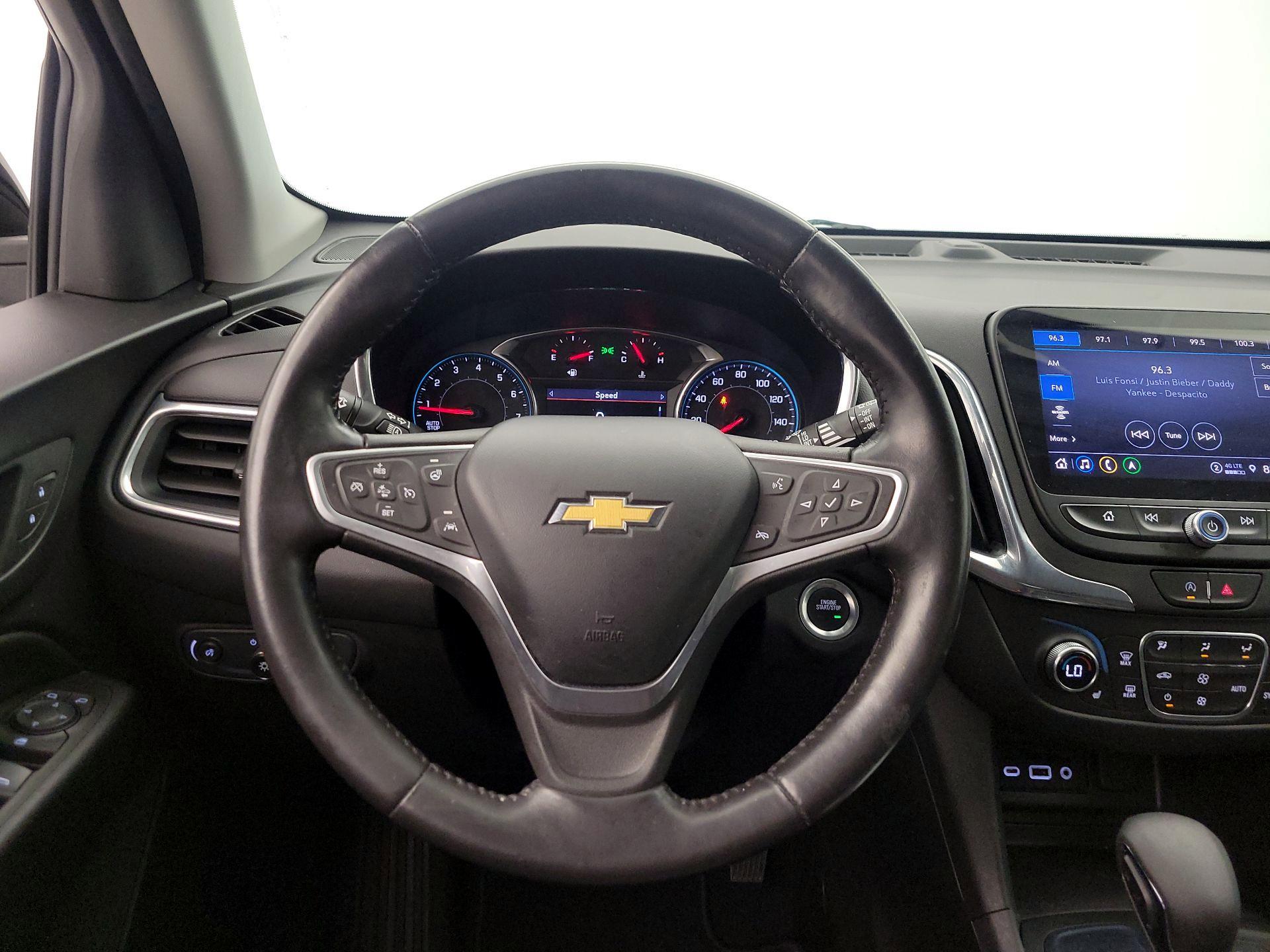 Thumbnail: 2022 Chevrolet Equinox - 10