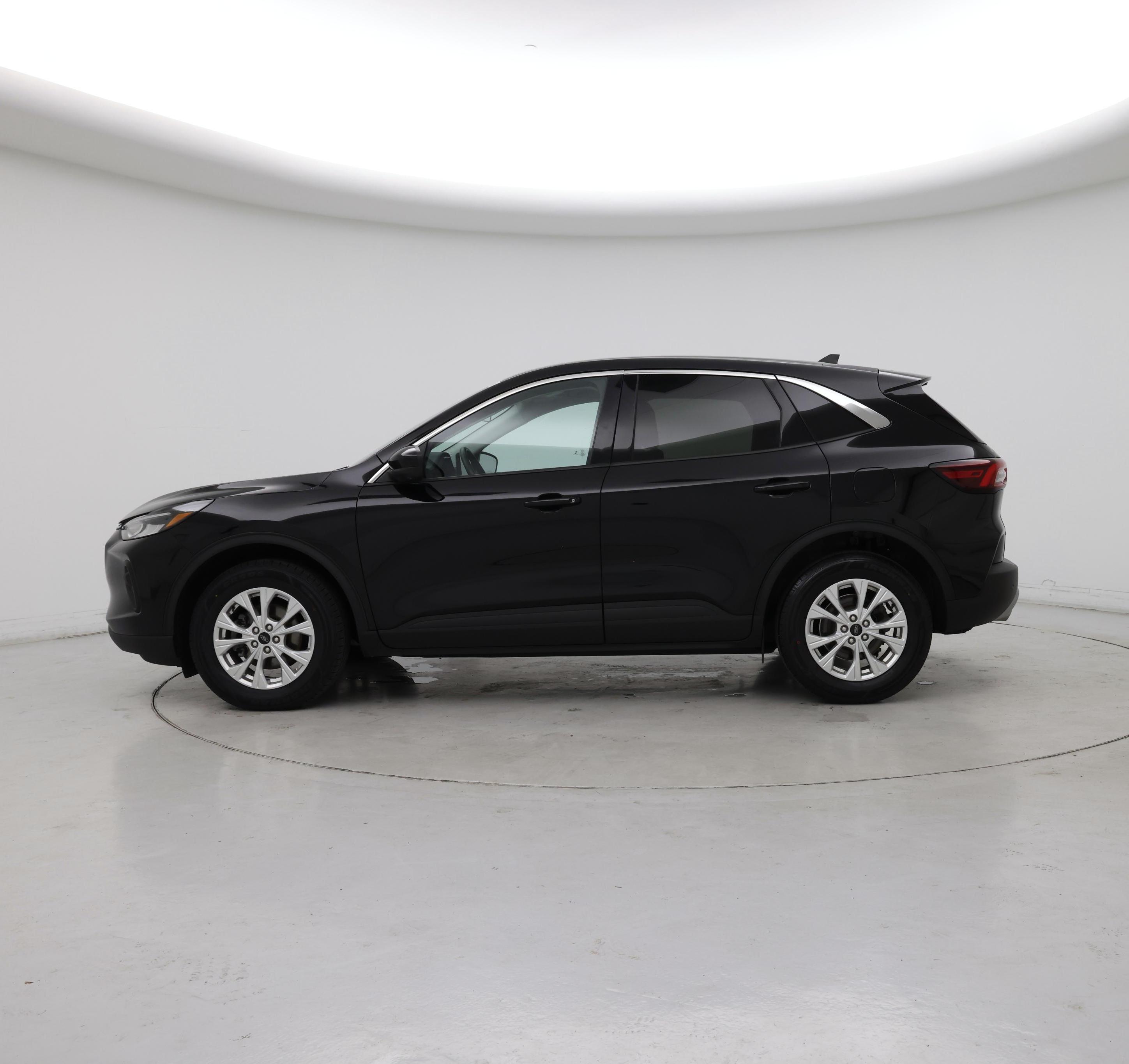 Thumbnail: 2023 Ford Escape - 3
