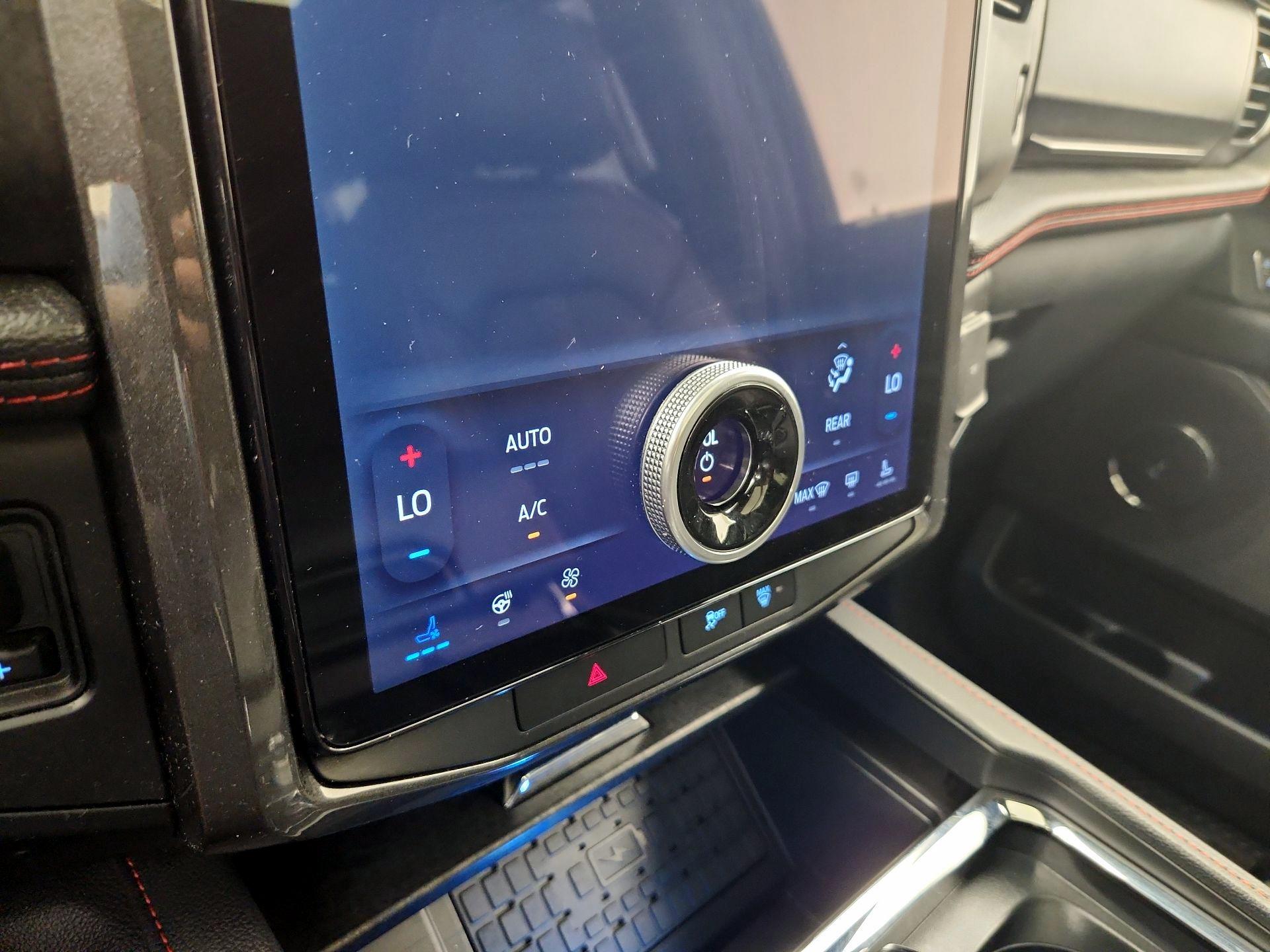 Thumbnail: 2023 Ford Expedition - 16