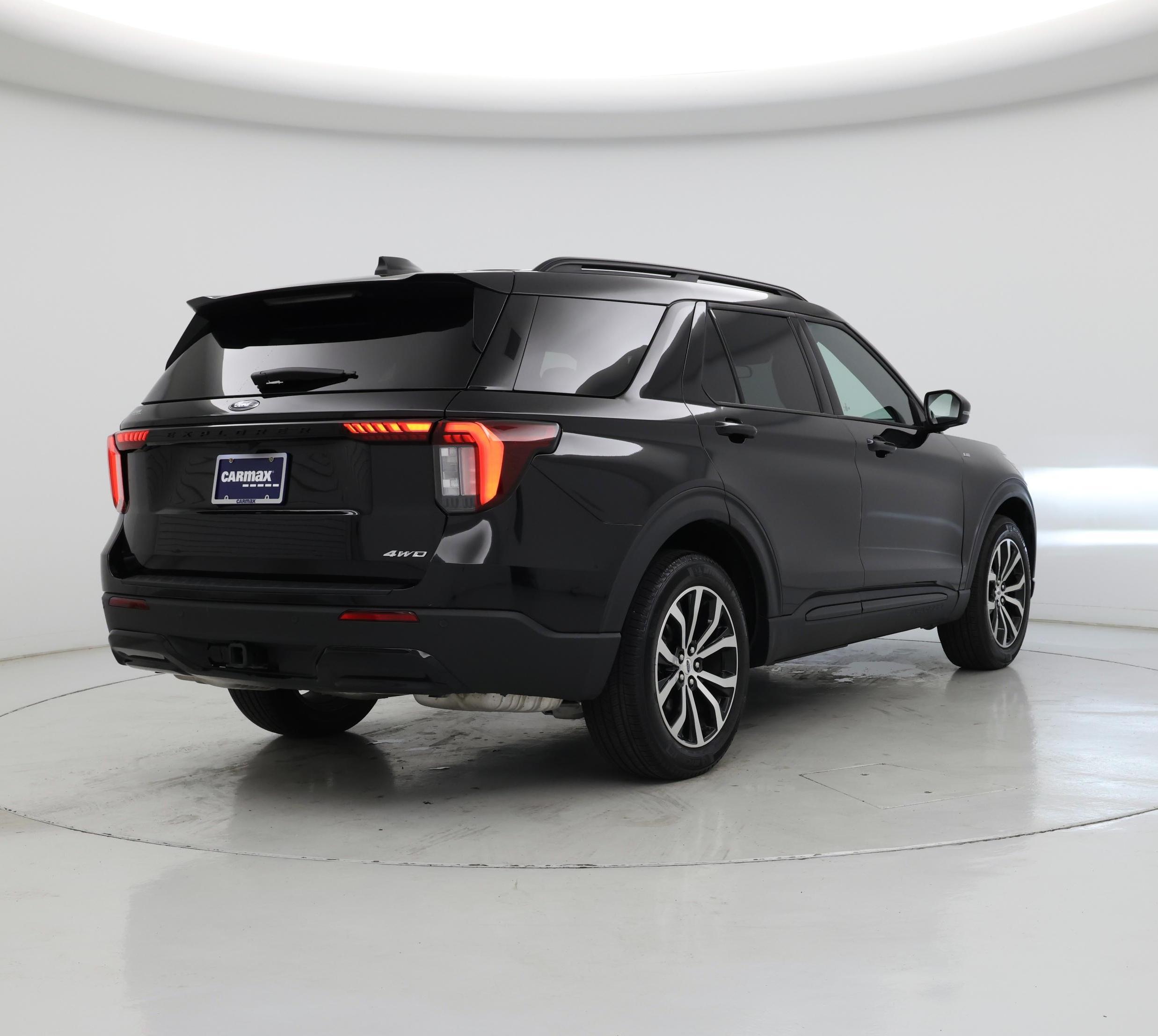 Thumbnail: 2025 Ford Explorer - 8