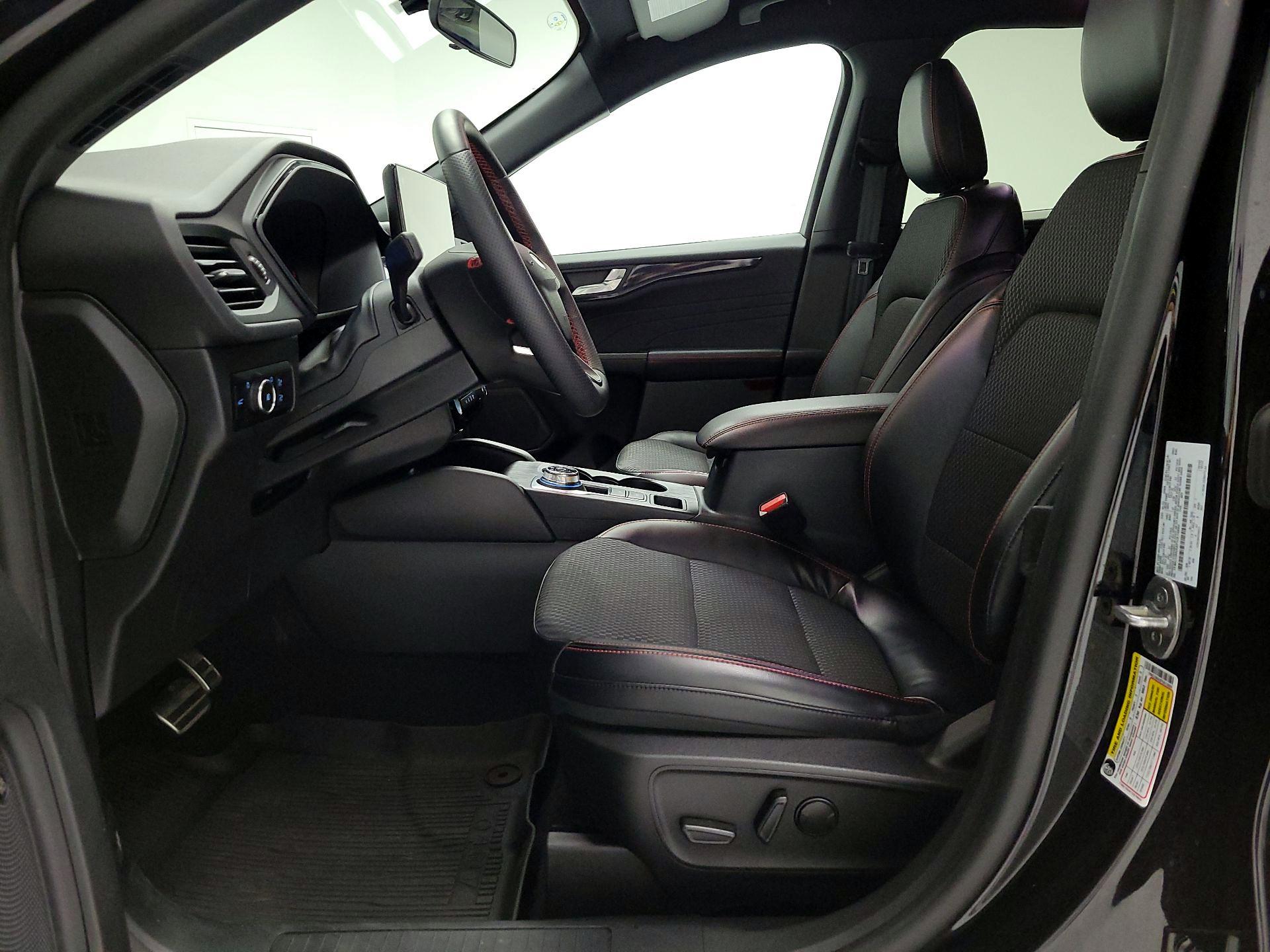 Thumbnail: 2023 Ford Escape - 11