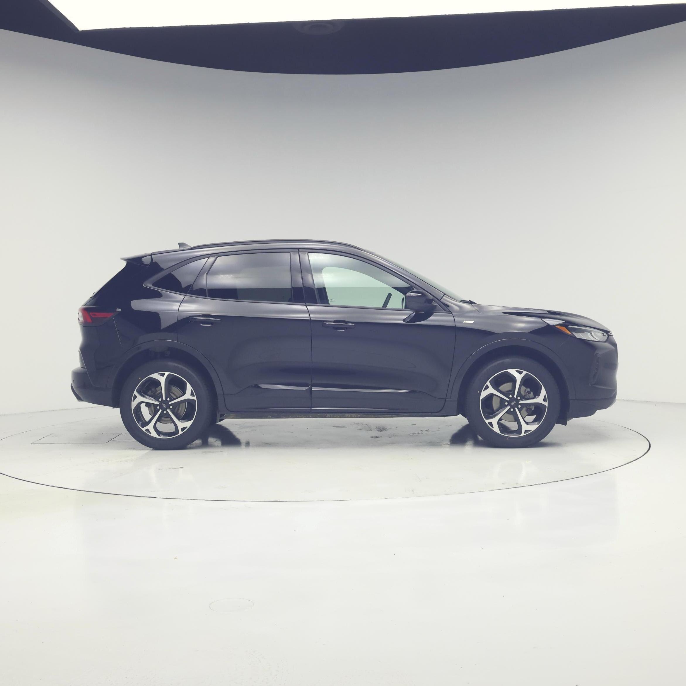 Thumbnail: 2023 Ford Escape - 7