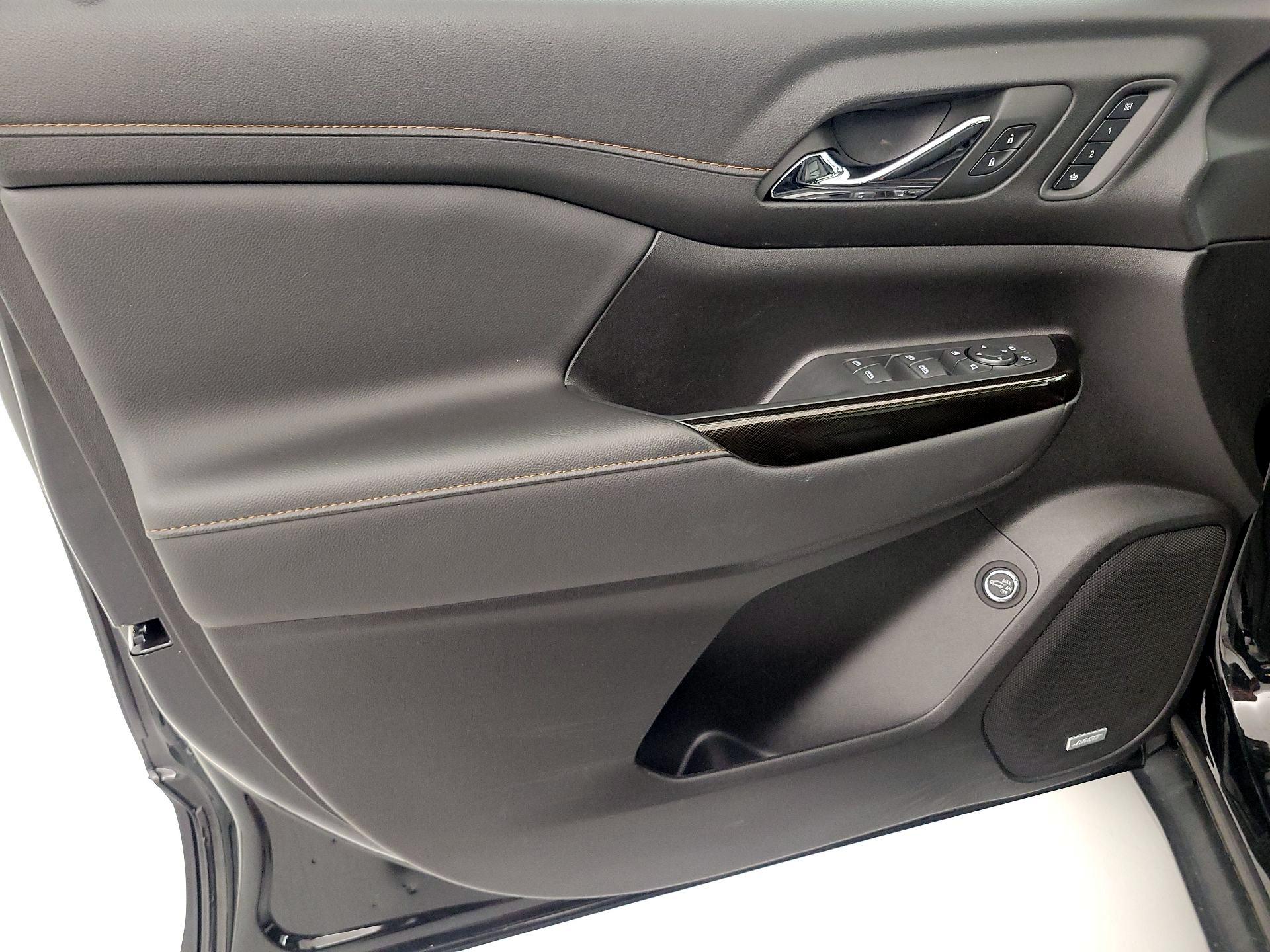 Thumbnail: 2023 GMC Acadia - 12