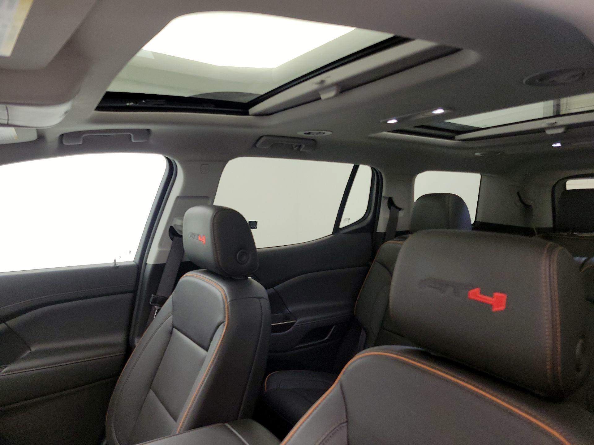 Thumbnail: 2023 GMC Acadia - 19