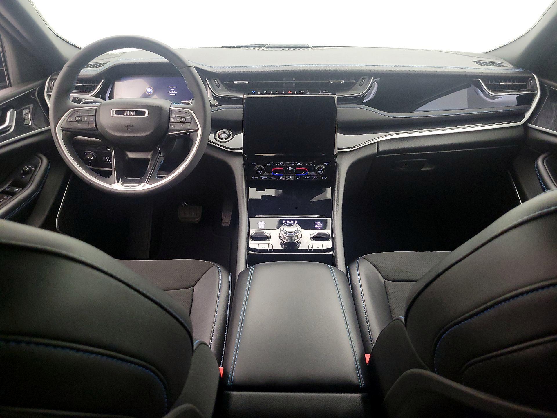 Thumbnail: 2023 Jeep Grand Cherokee - 9