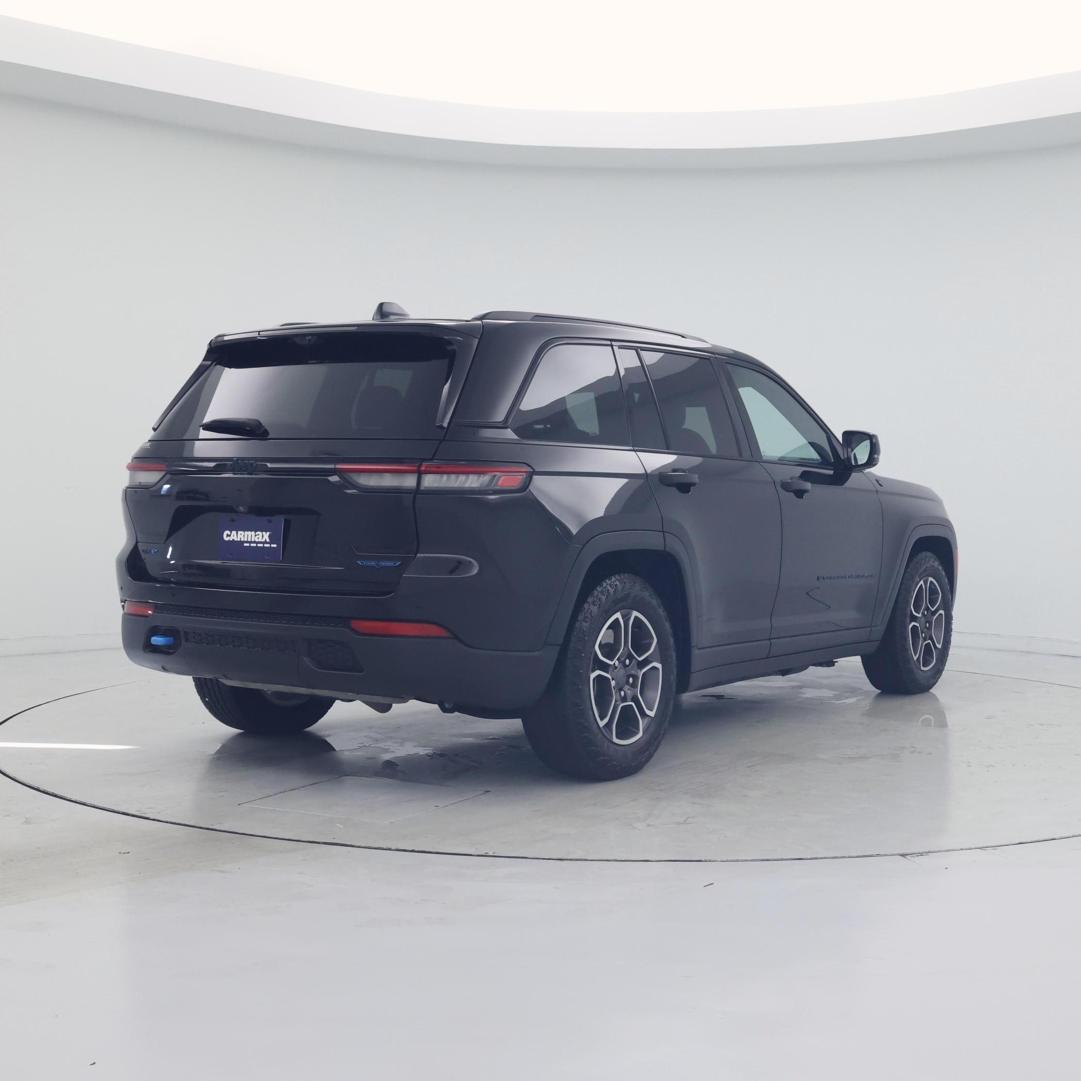 Thumbnail: 2023 Jeep Grand Cherokee - 8