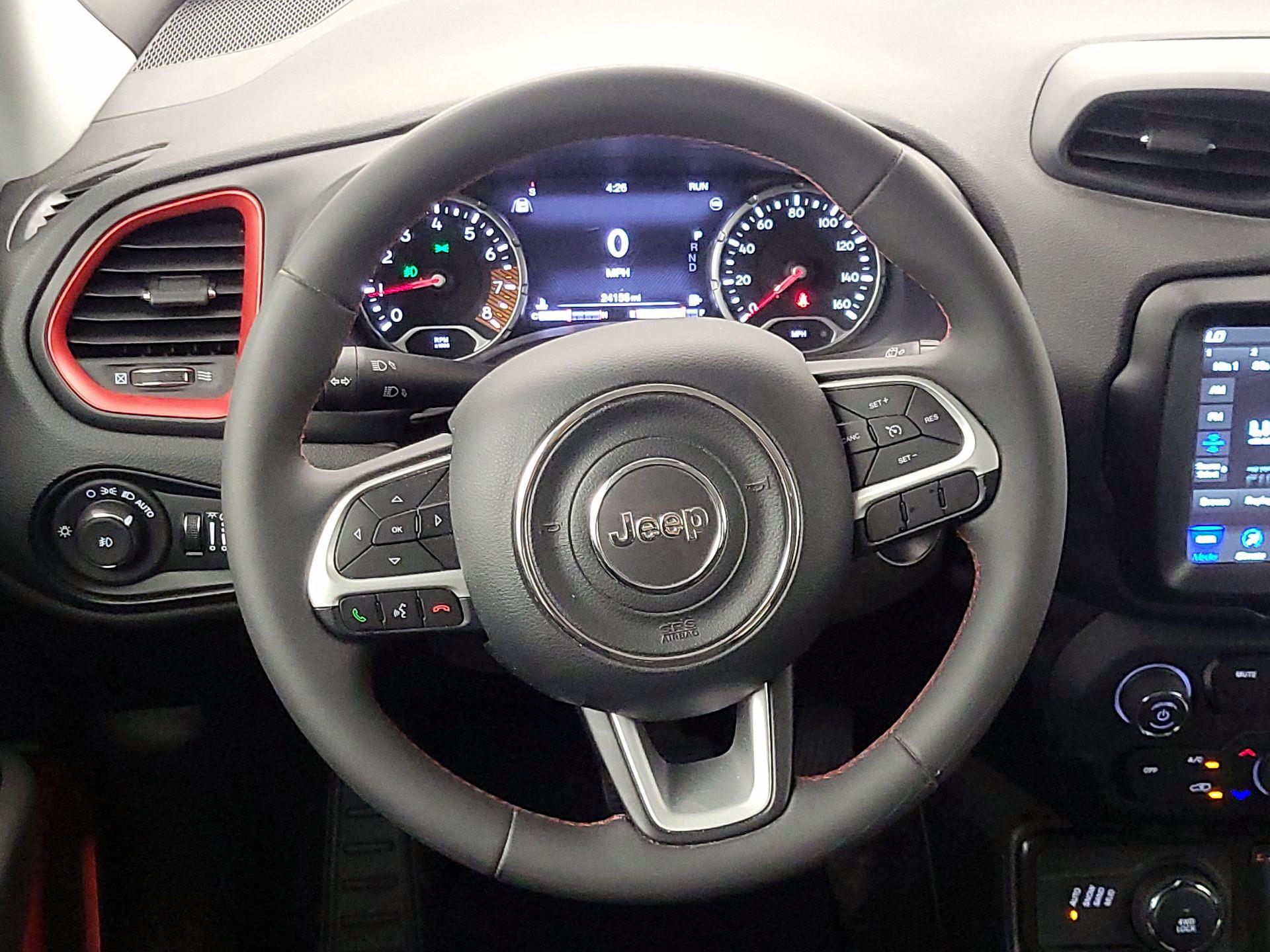 Thumbnail: 2023 Jeep Renegade - 10