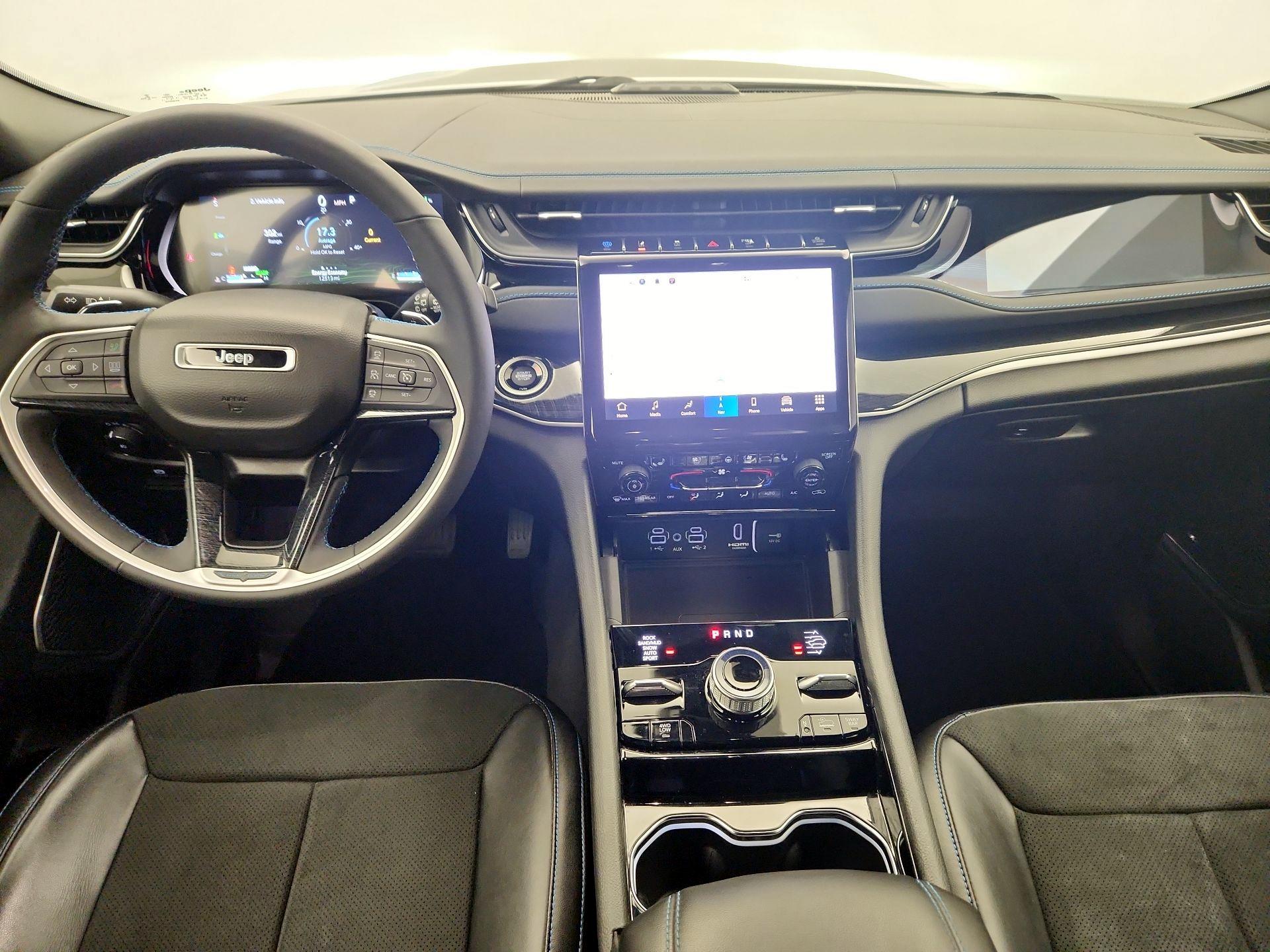 Thumbnail: 2022 Jeep Grand Cherokee - 9