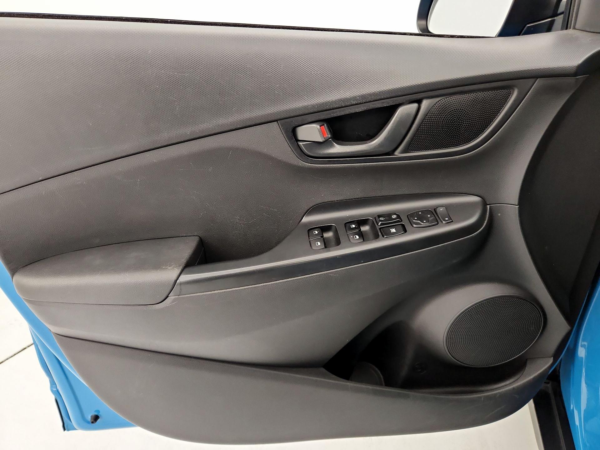 Thumbnail: 2022 Hyundai Kona - 12