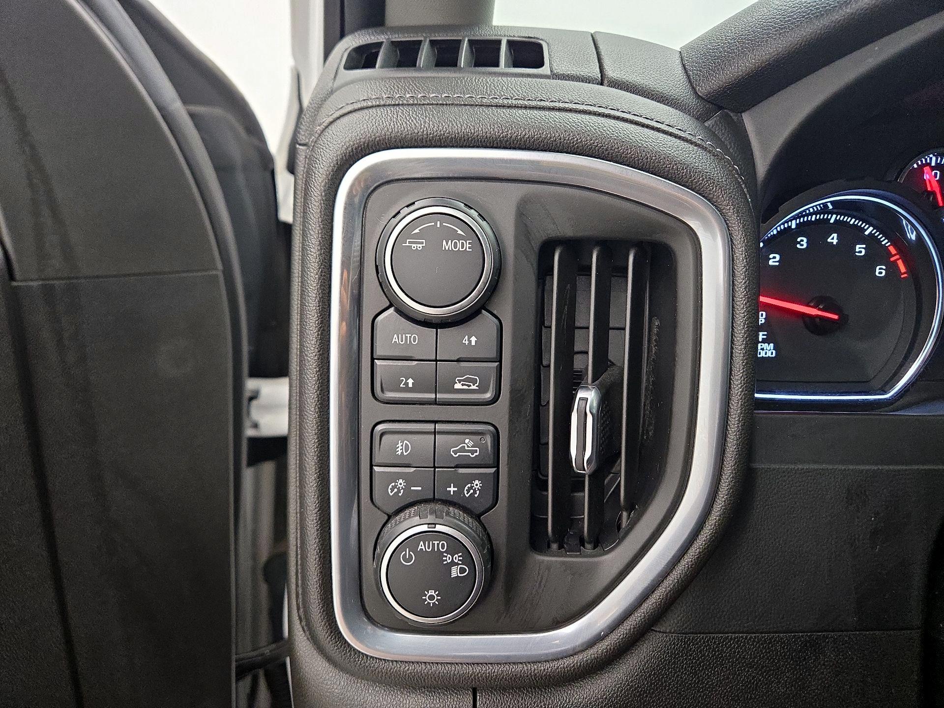 Thumbnail: 2021 Chevrolet Silverado 1500 - 13