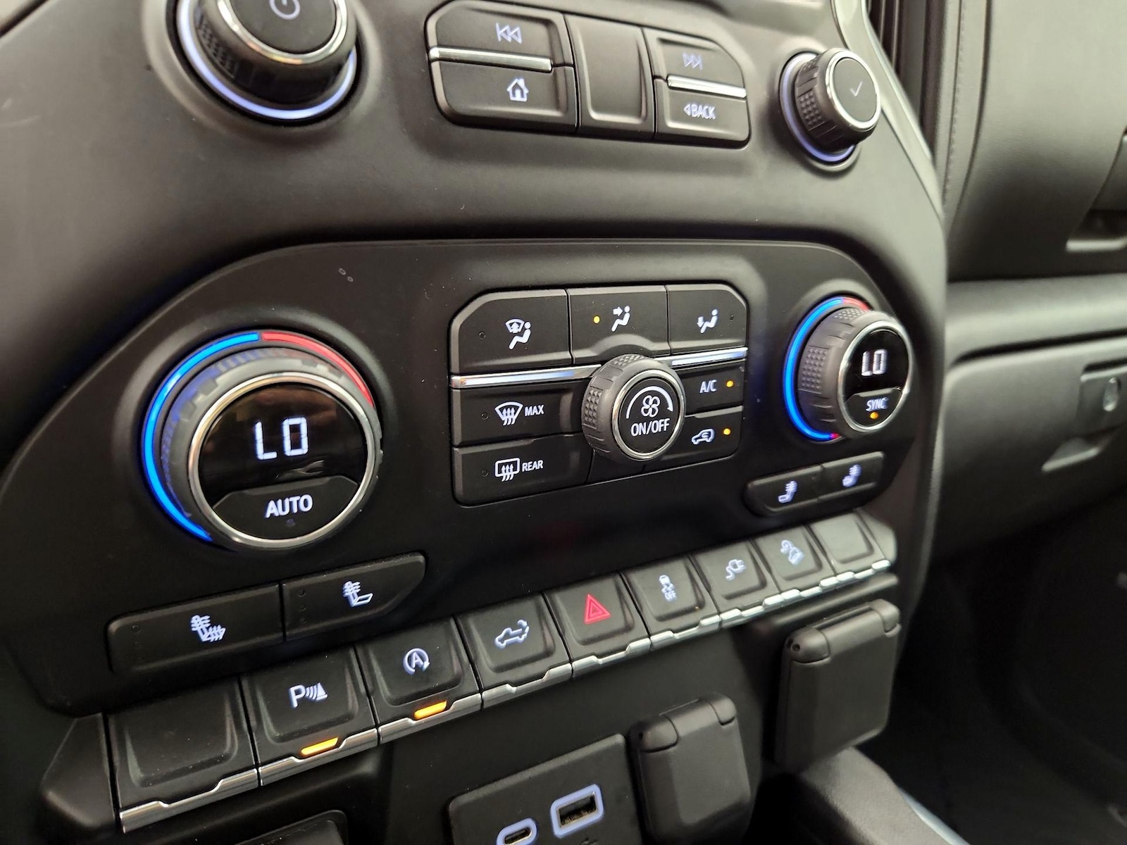 2021 Chevrolet Silverado 1500 LT Trail Boss - Photo 17