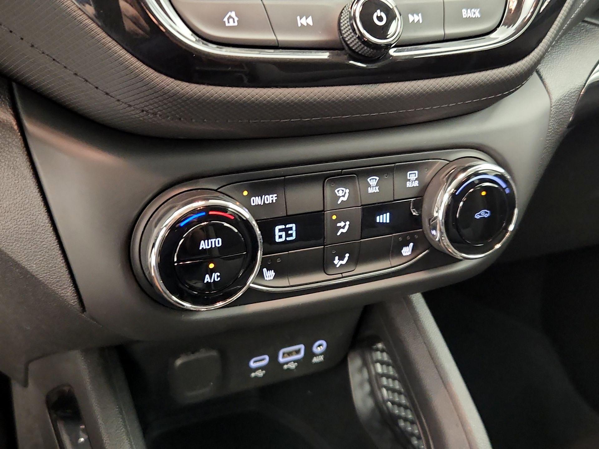 Thumbnail: 2021 Chevrolet TrailBlazer - 16