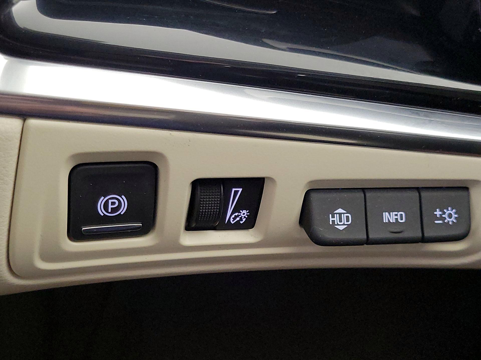 Thumbnail: 2021 Cadillac XT6 - 13