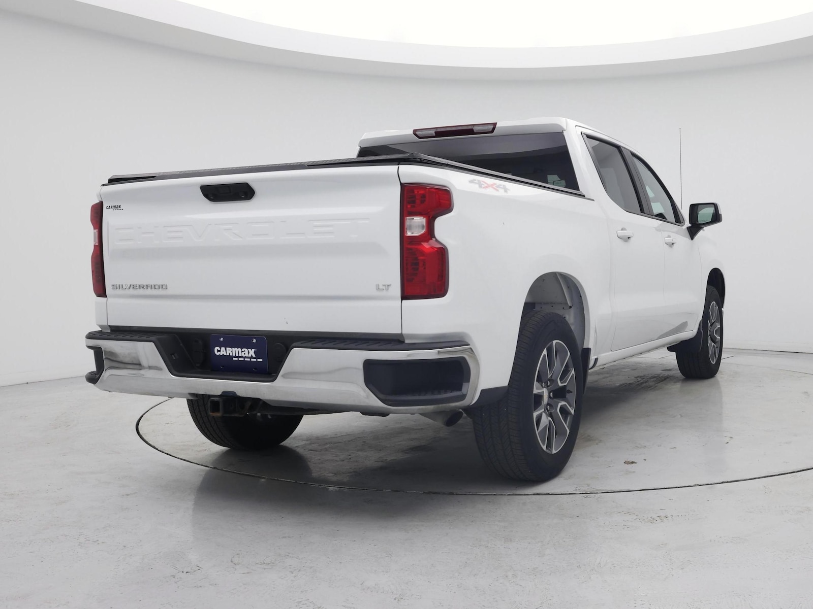 2023 Chevrolet Silverado 1500 LT - Photo 9