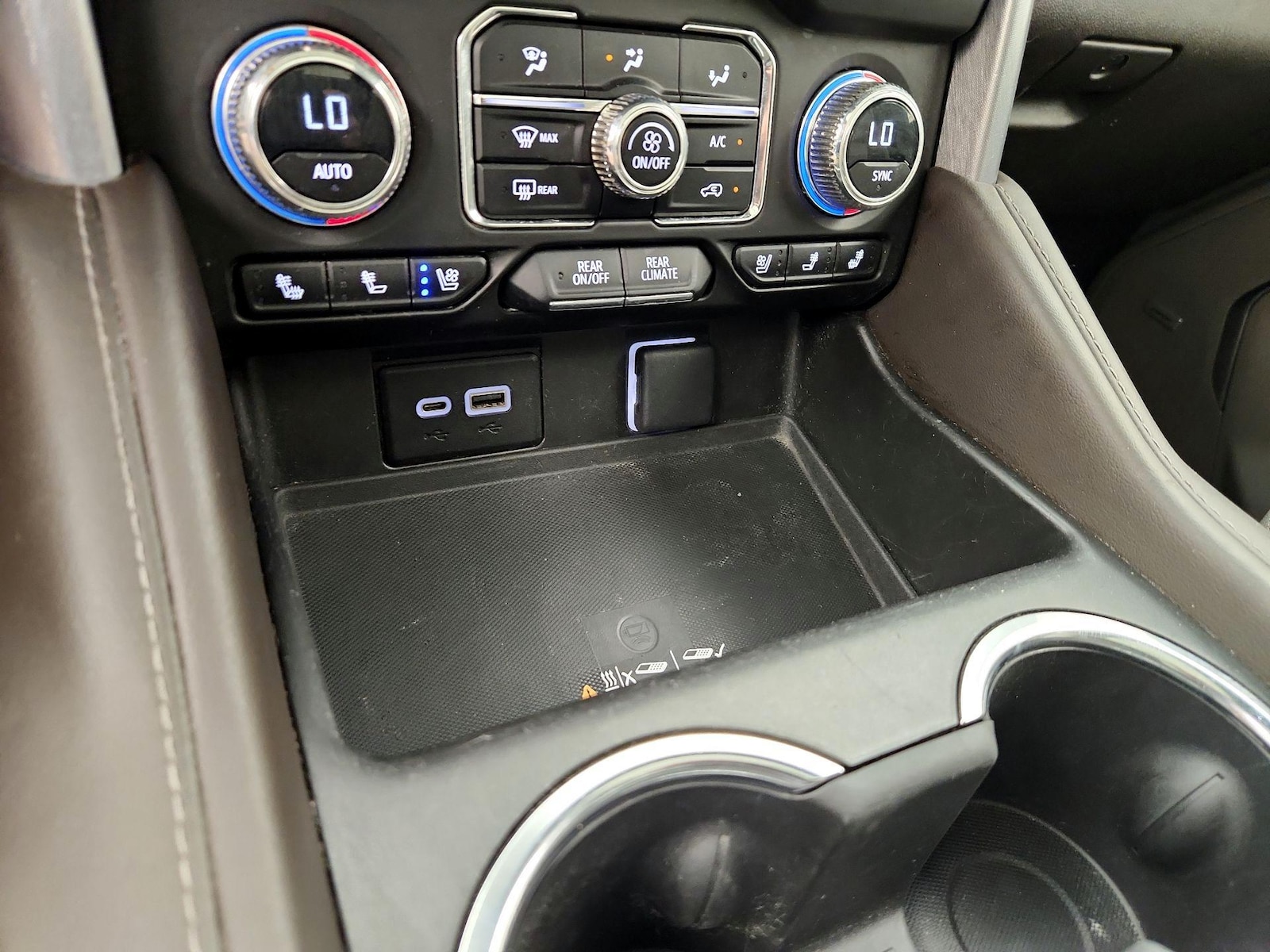 2023 GMC Yukon SLT - Photo 19