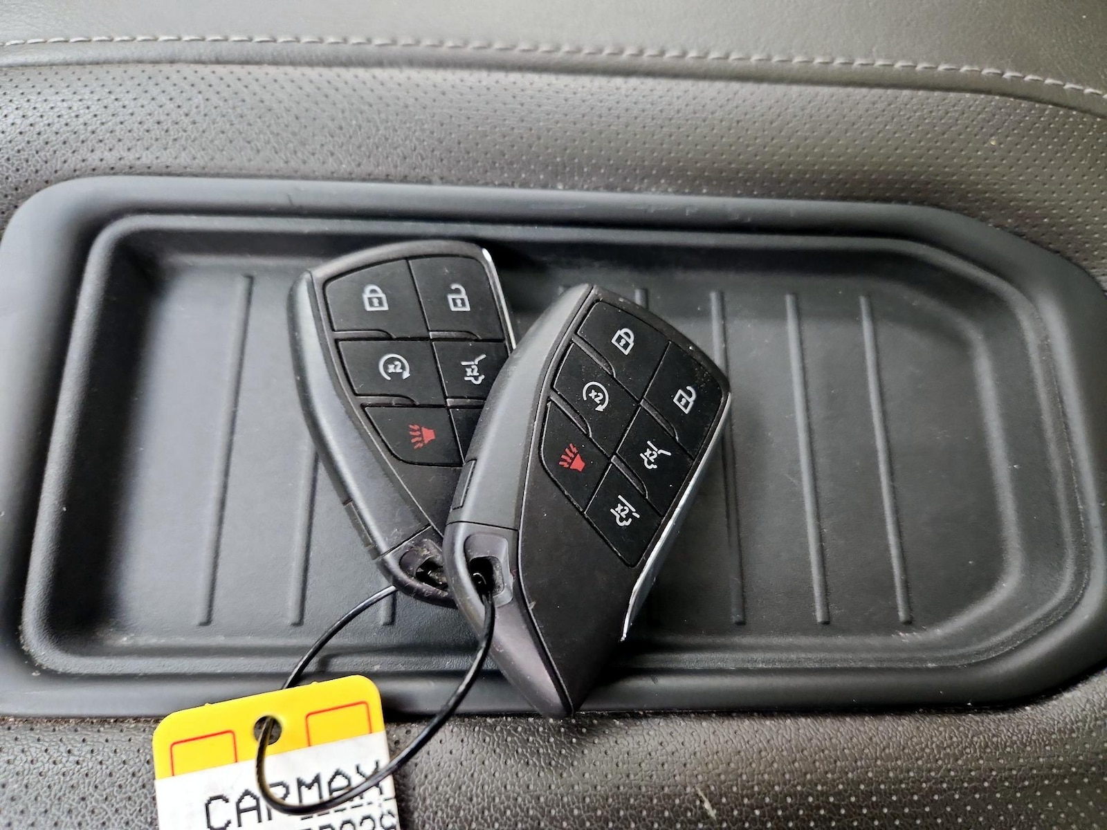 2023 GMC Yukon SLT - Photo 26