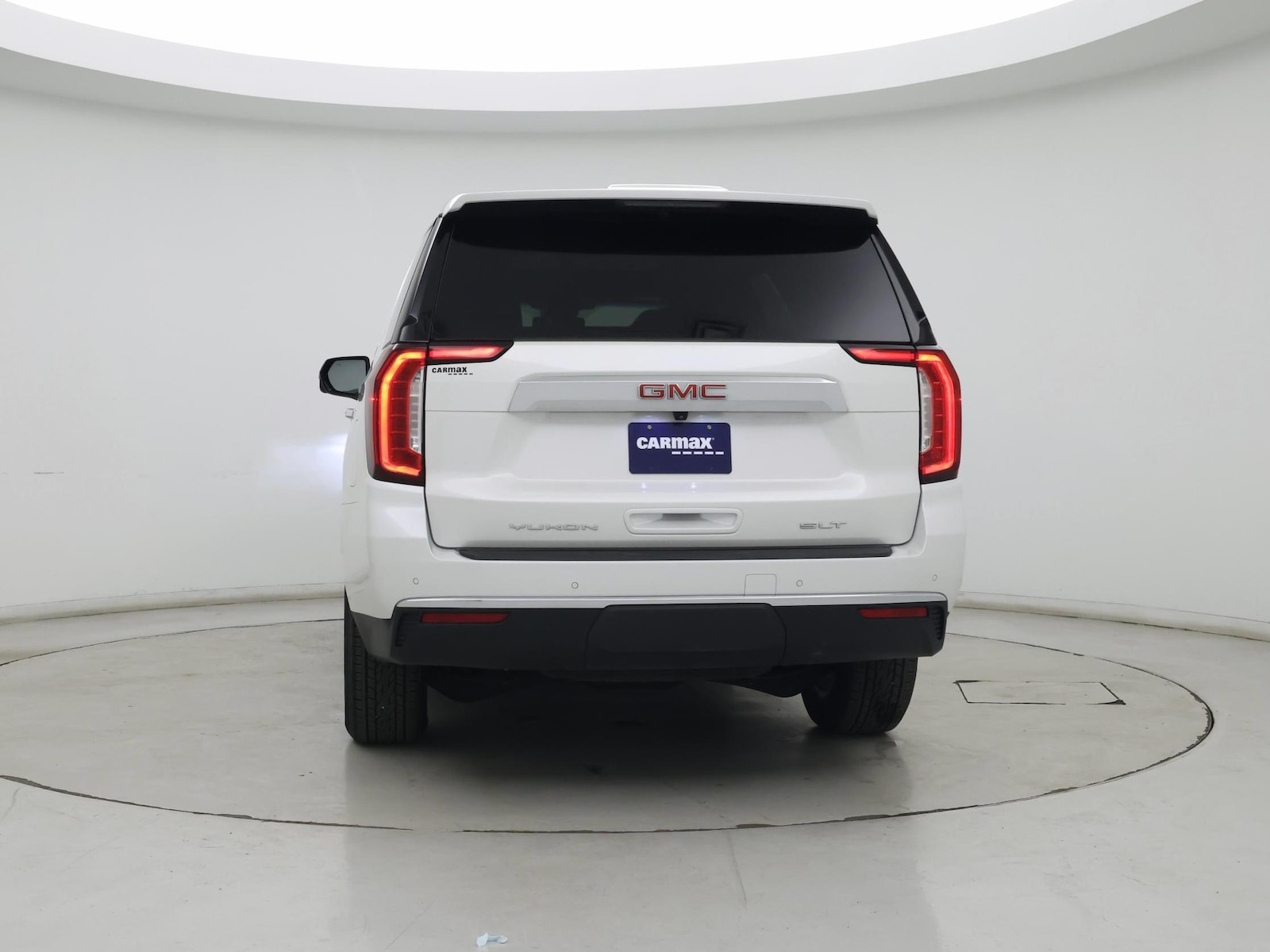 2023 GMC Yukon SLT - Photo 7